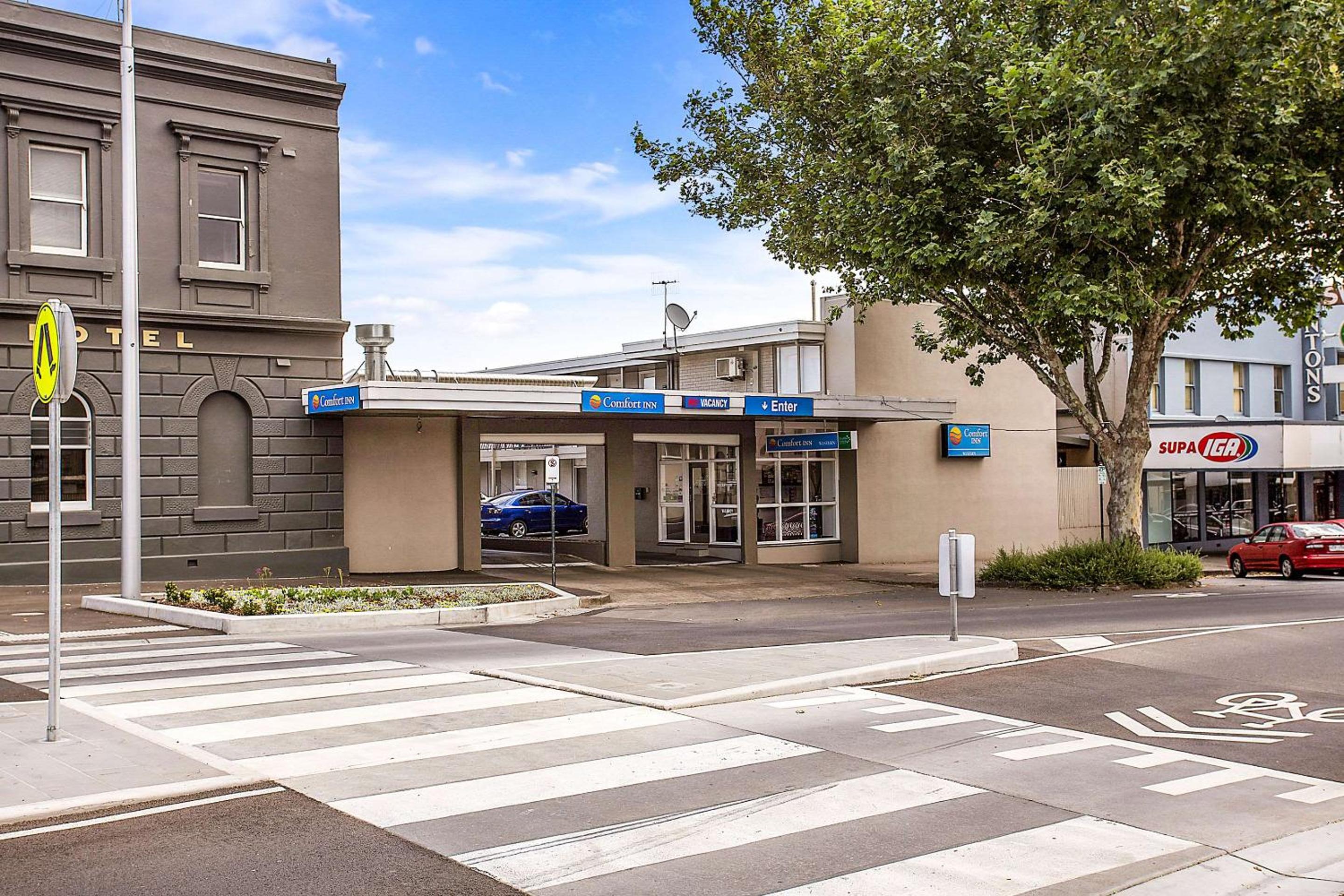 Comfort Inn Western view 4