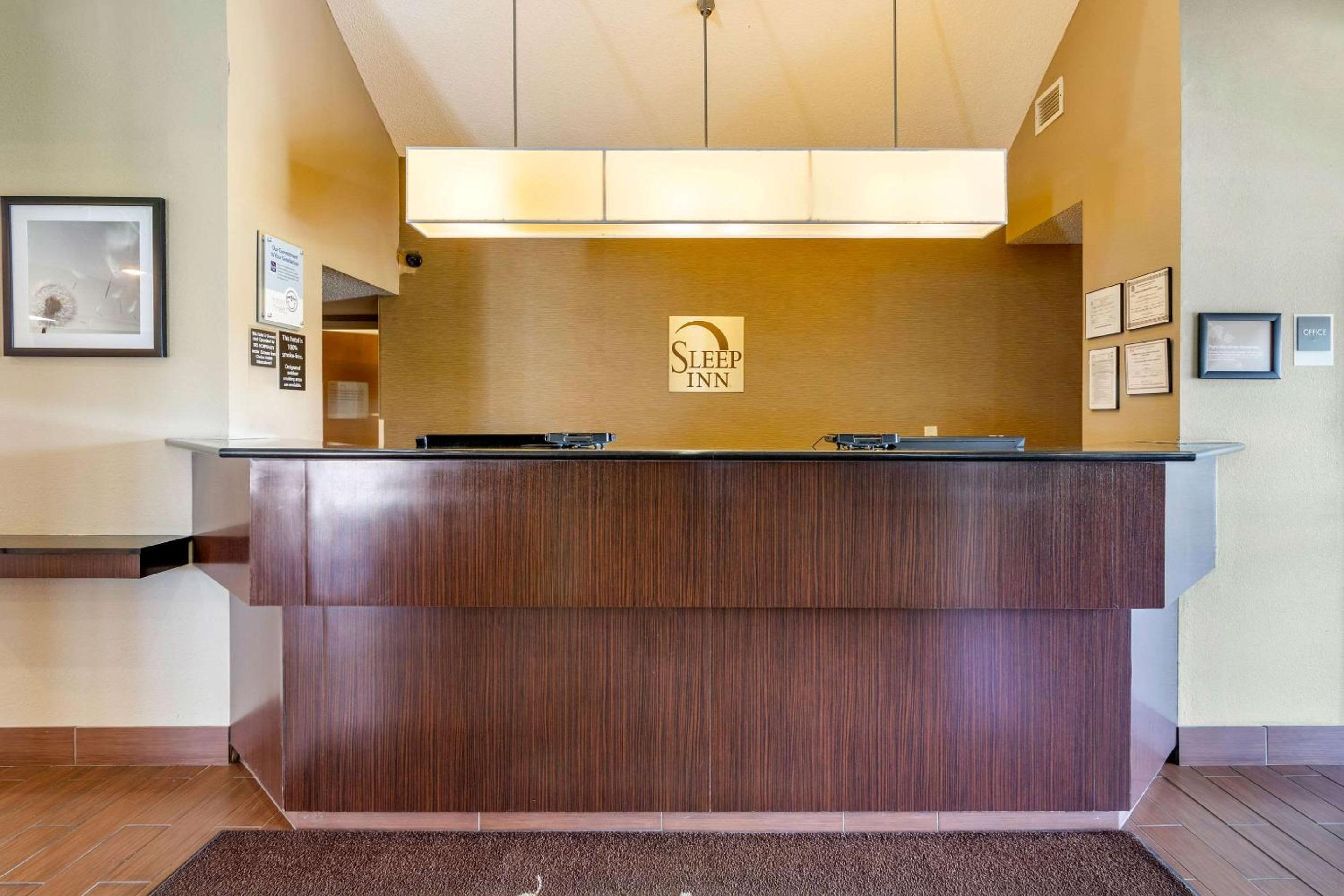 Ridgeland Vacations - Sleep Inn I-95 North Savannah - Property Image 2