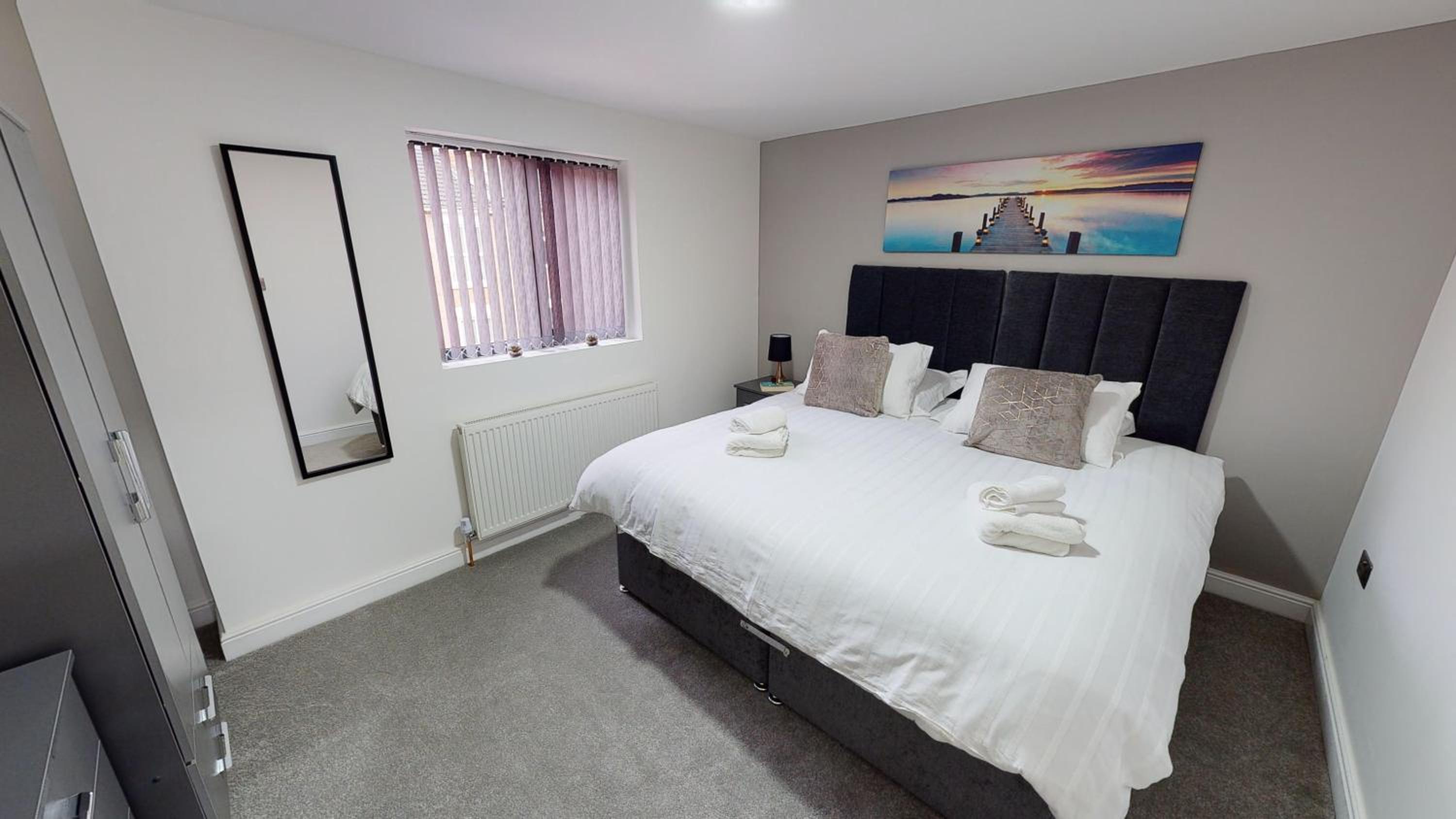 City Lodge Serviced Apartments Worcester City Centre - Parking view 4