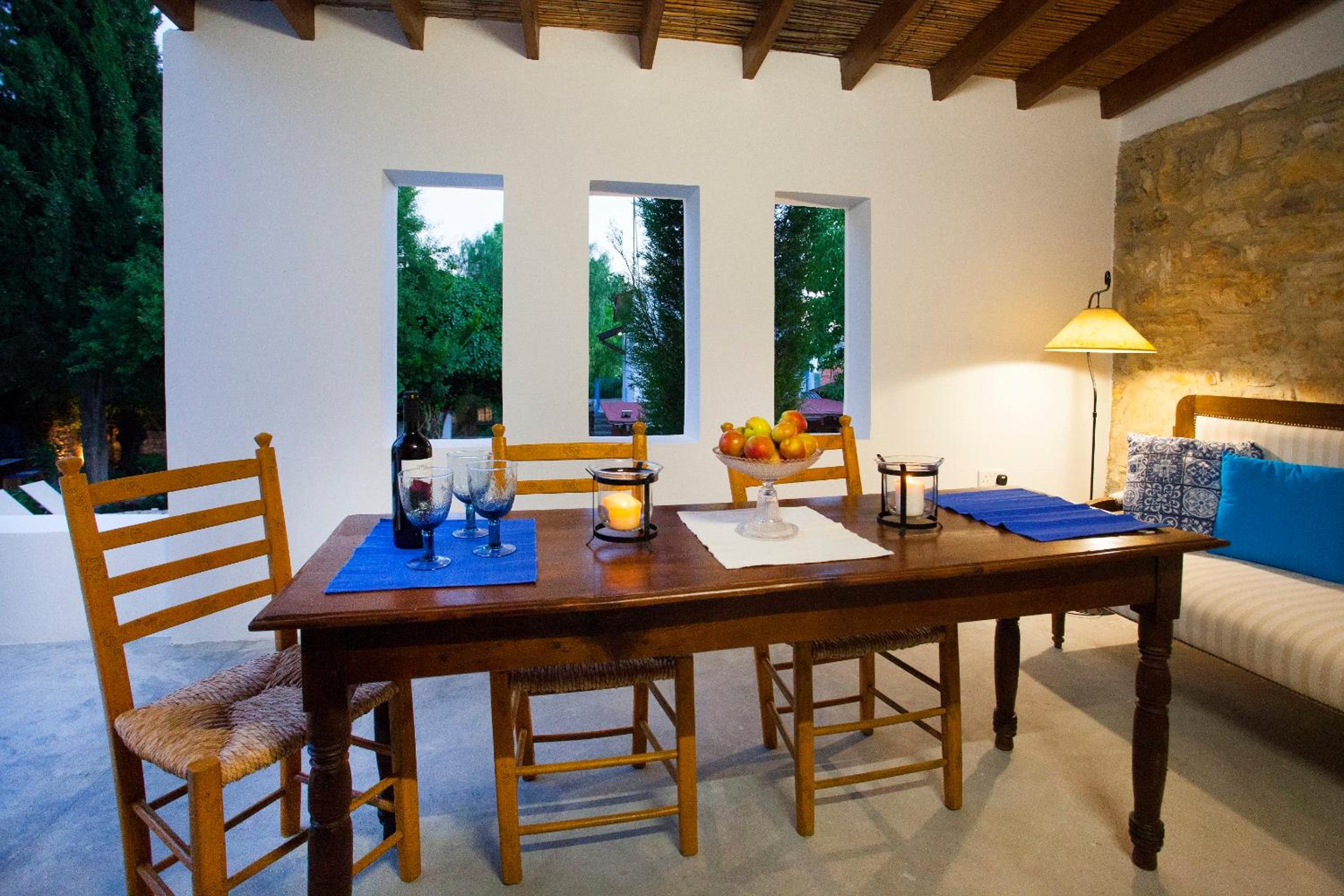 Cecilias Courtyard