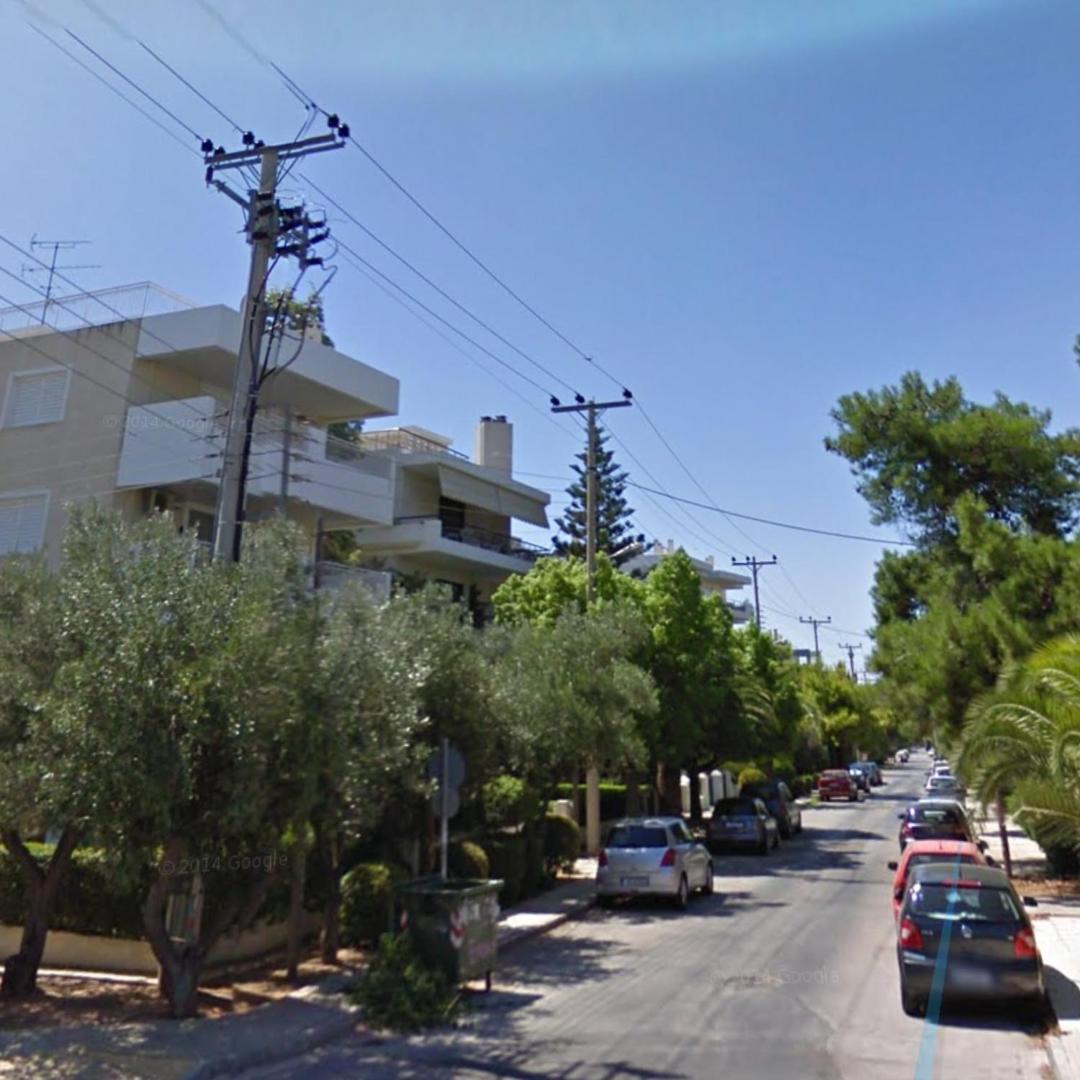 6 pax Glyfada 2floor apartment
