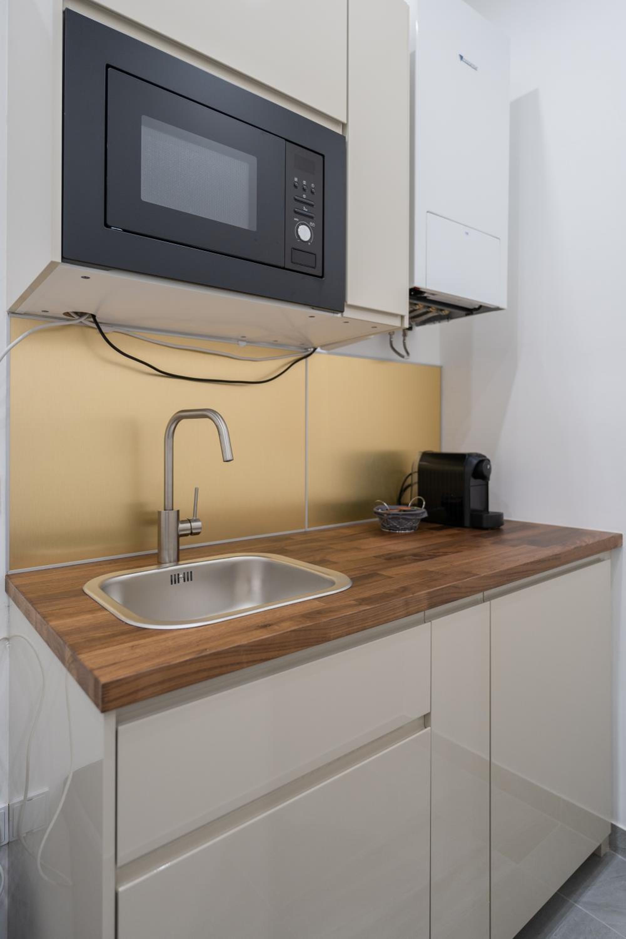 Radiant Premium Apartments - Fünfhaus