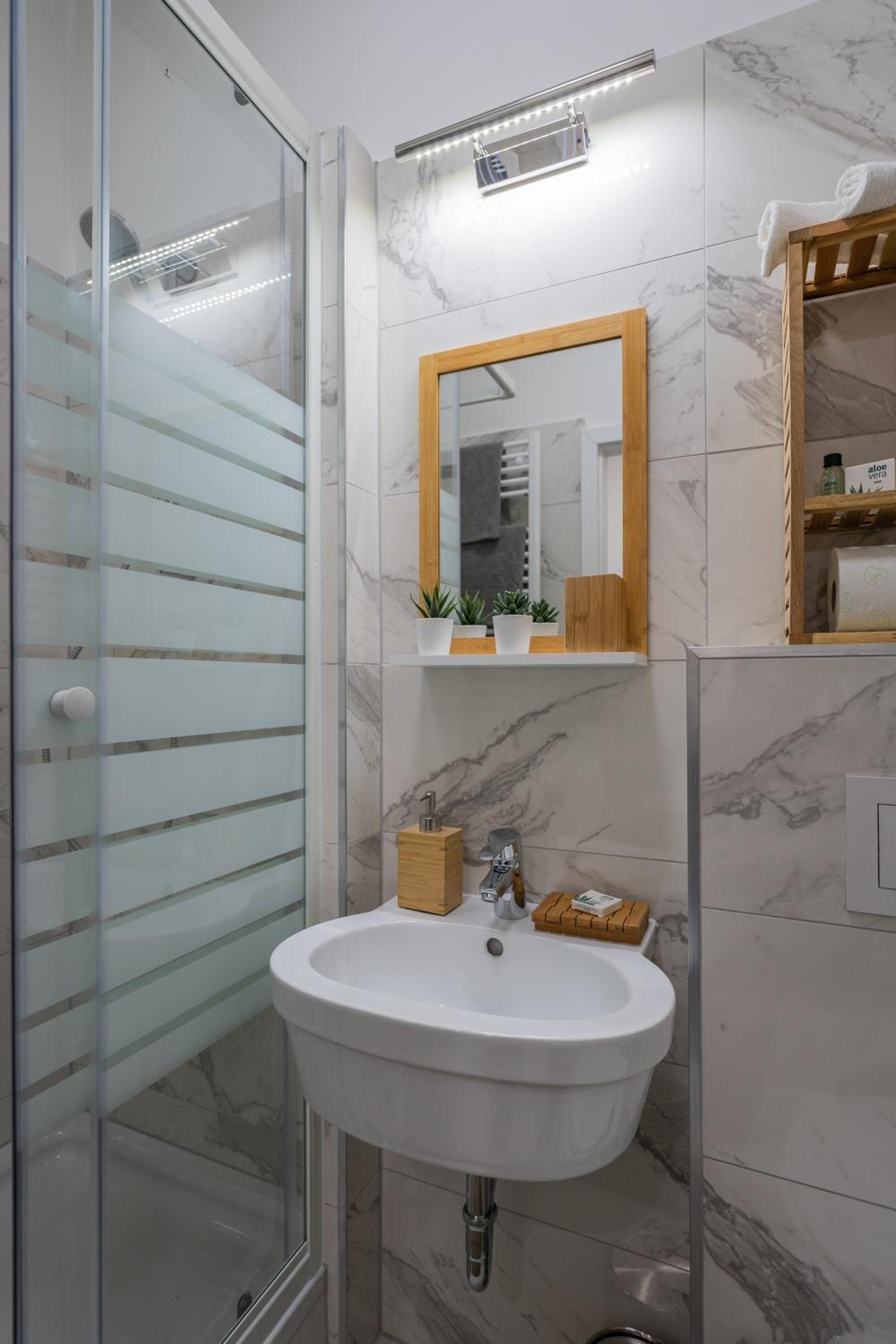 Radiant Premium Apartments - Fünfhaus