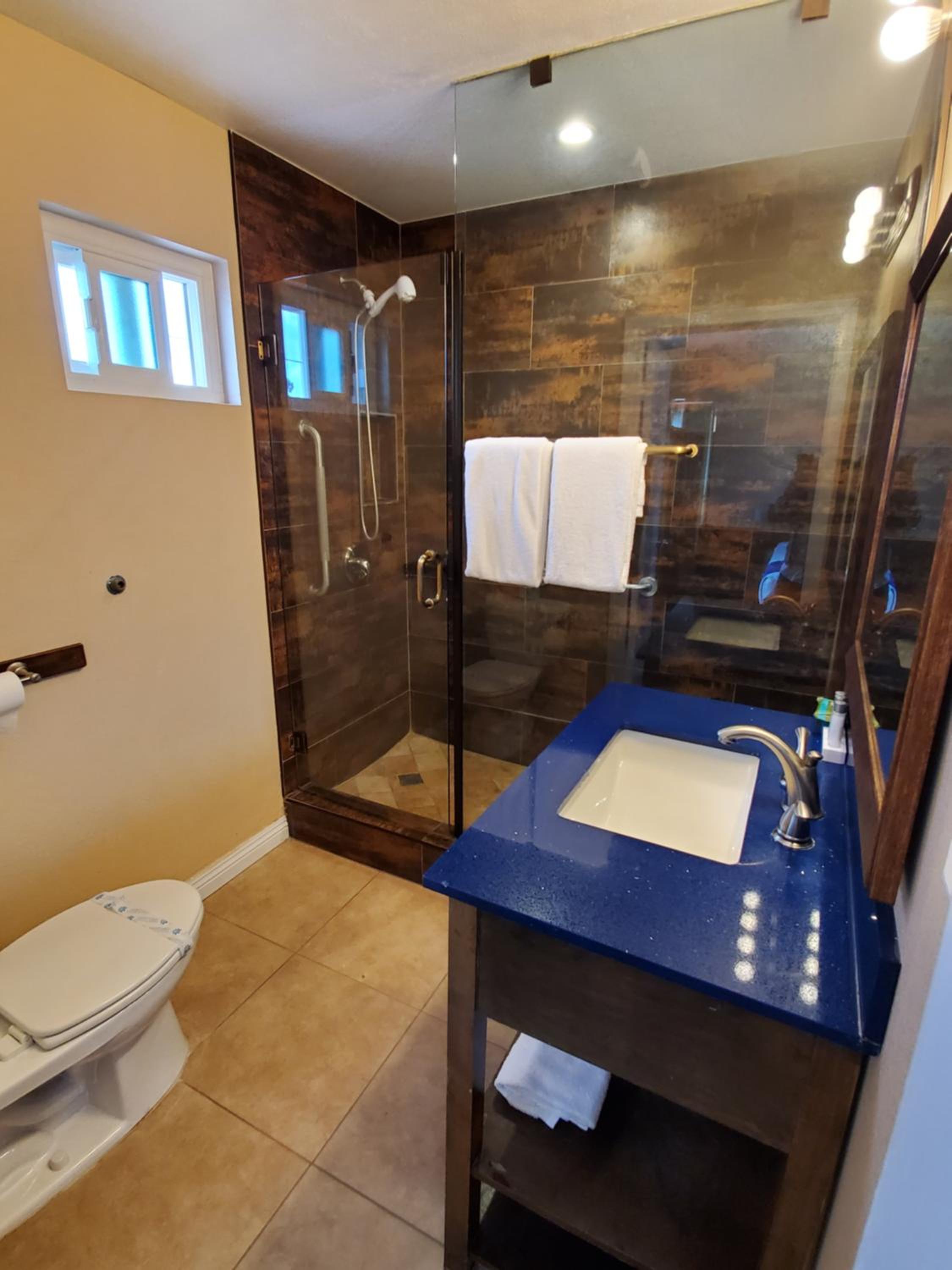 Colony Inn - North Hollywood - Hotel Near Universal Studios