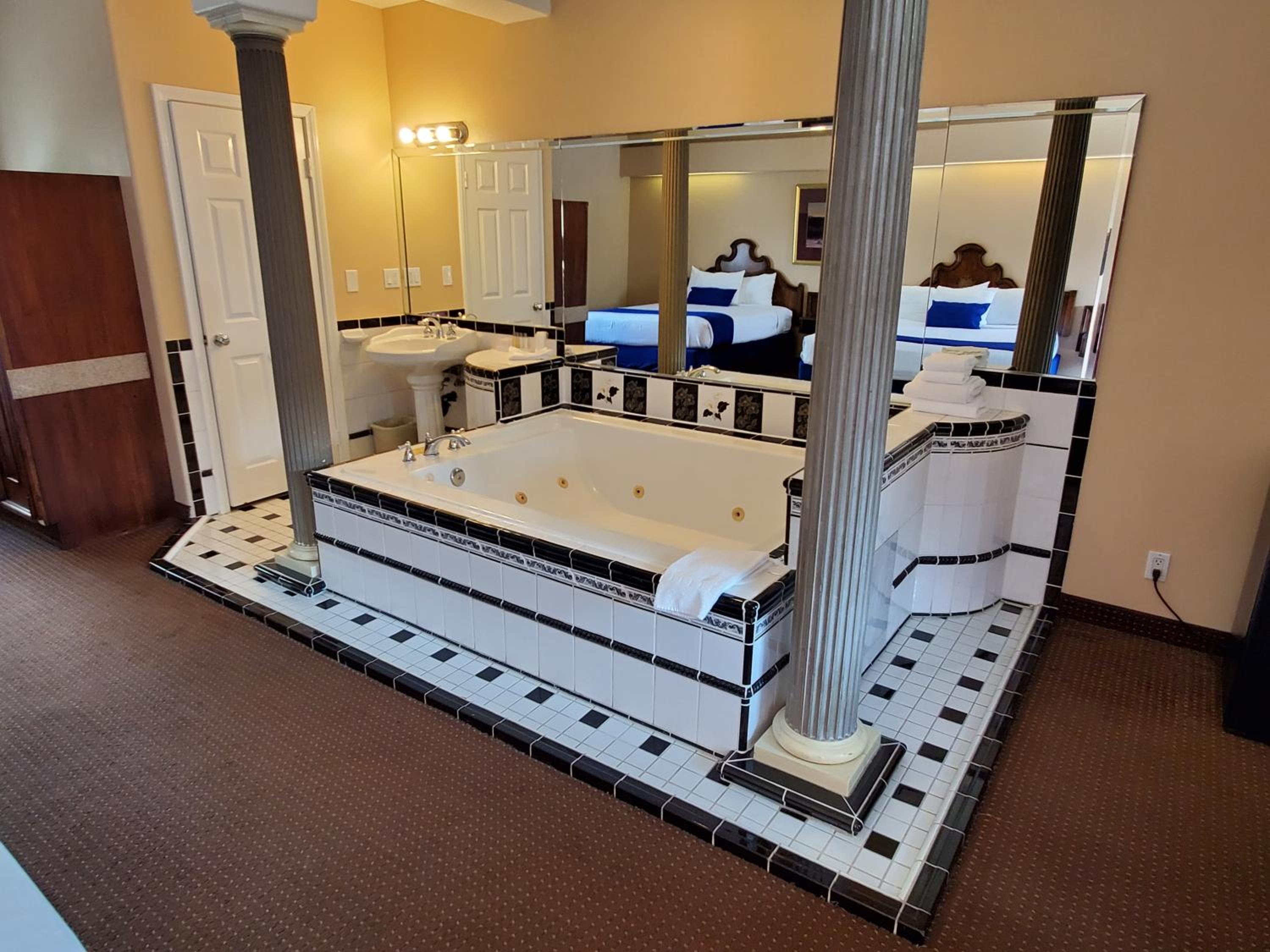 Colony Inn - North Hollywood - Hotel Near Universal Studios