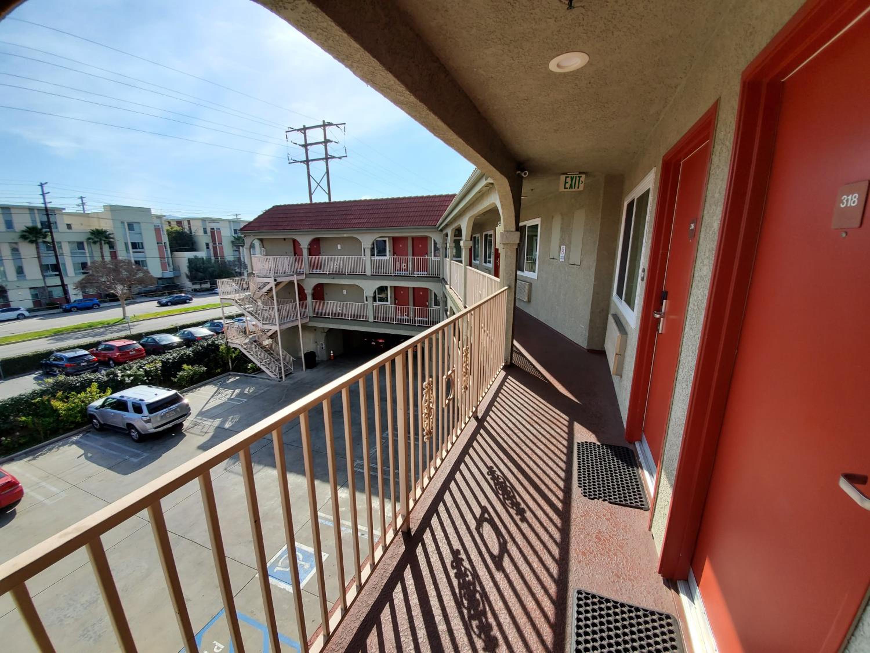 Colony Inn - North Hollywood - Hotel Near Universal Studios