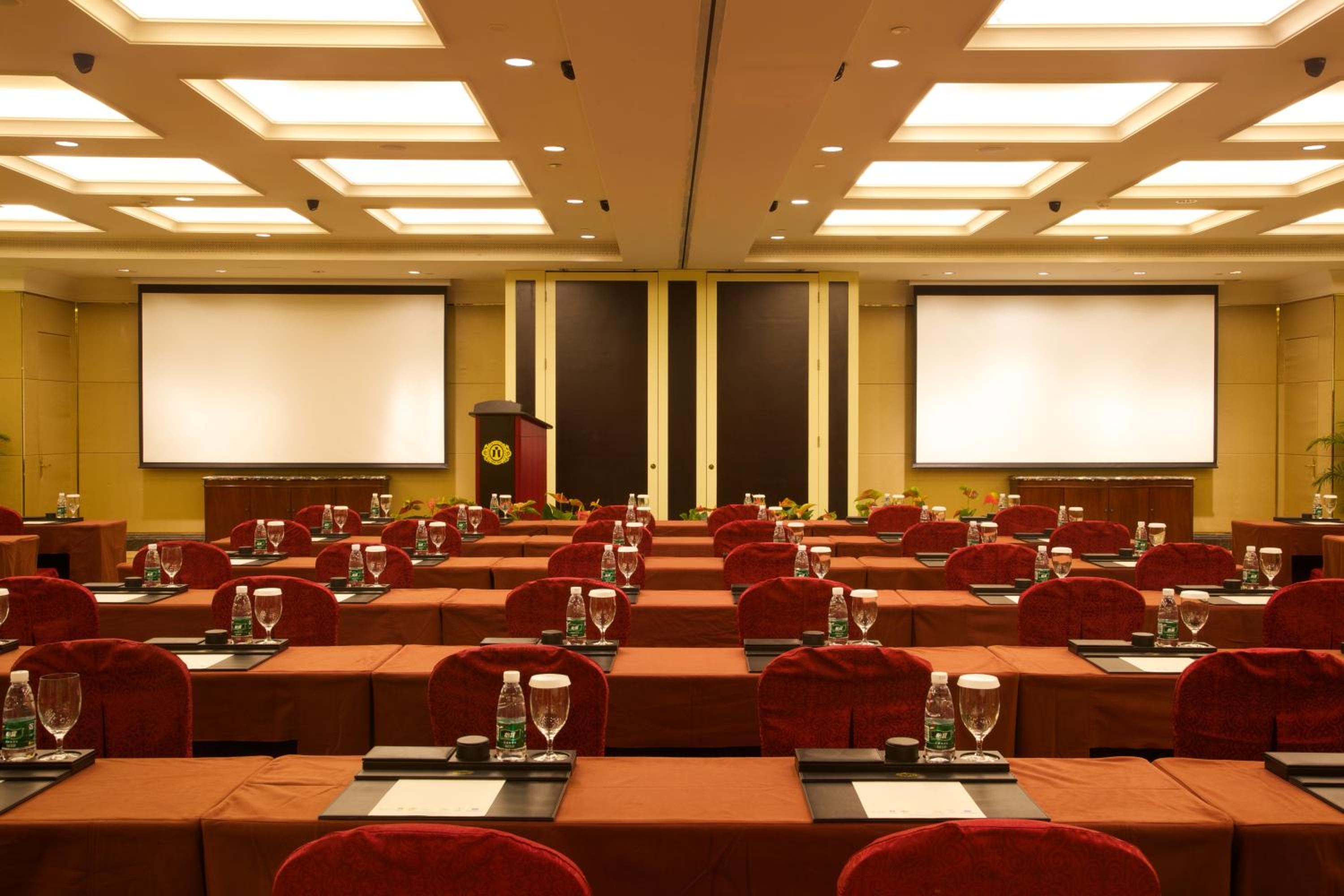 Crowne Plaza Resort Sanya Bay by IHG