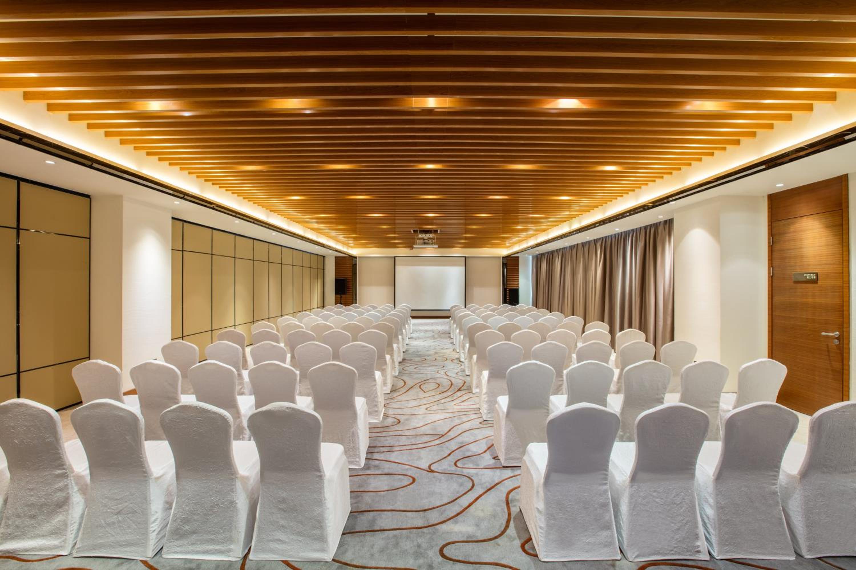 Crowne Plaza Sanya City Center by IHG