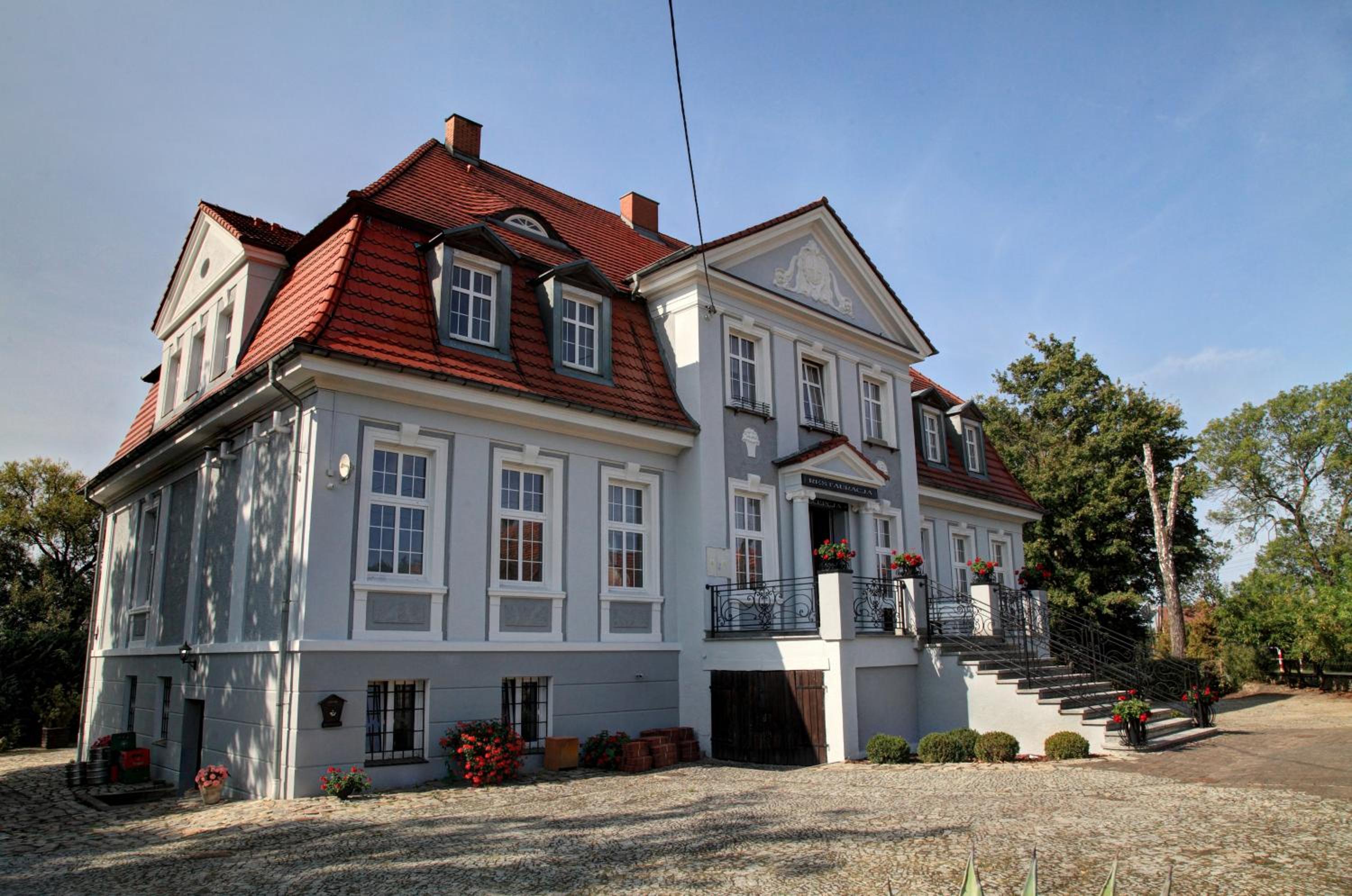 Photo 8