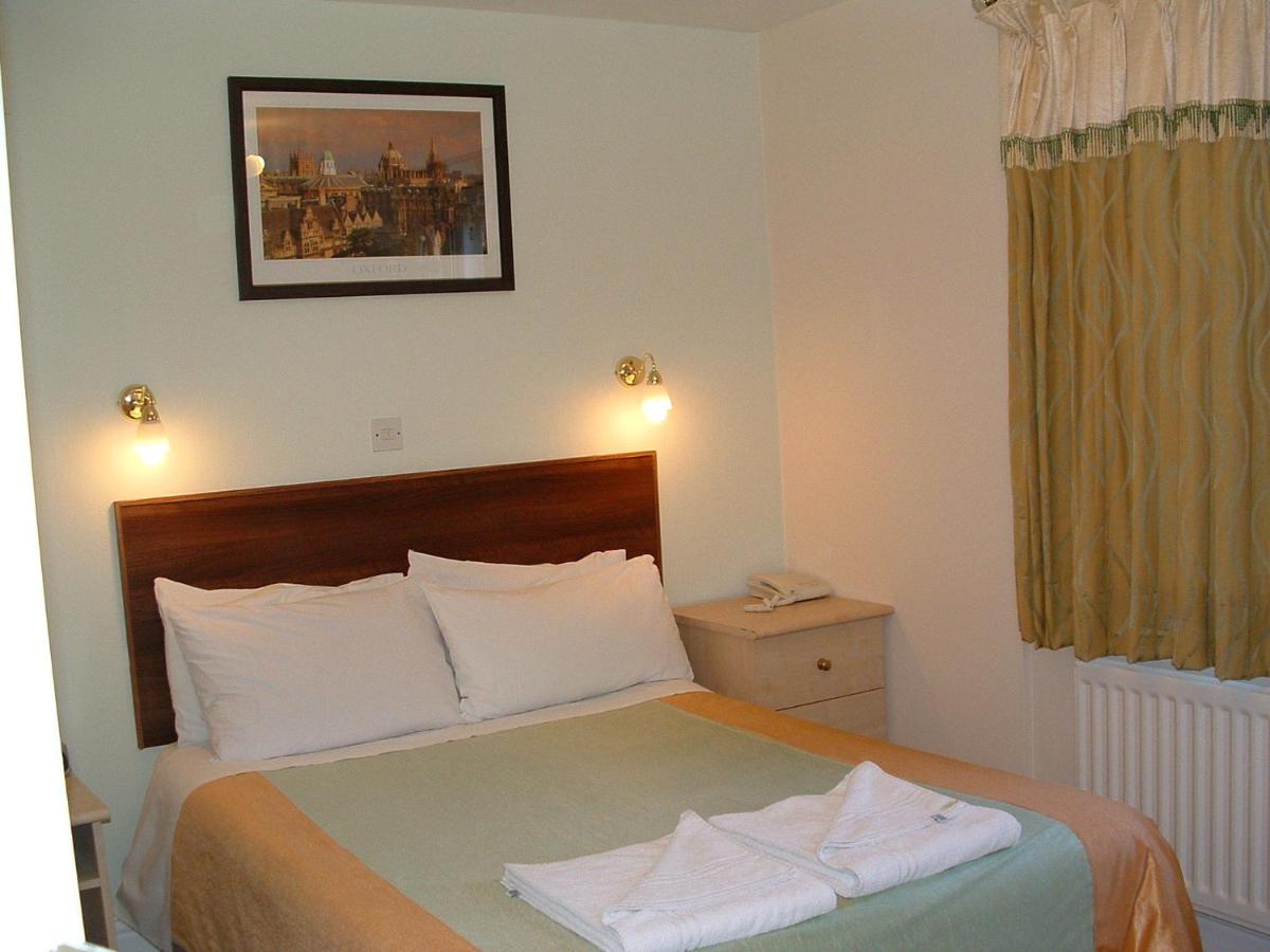 Oxford Vacations - Green Gables Guest House - Property Image 1