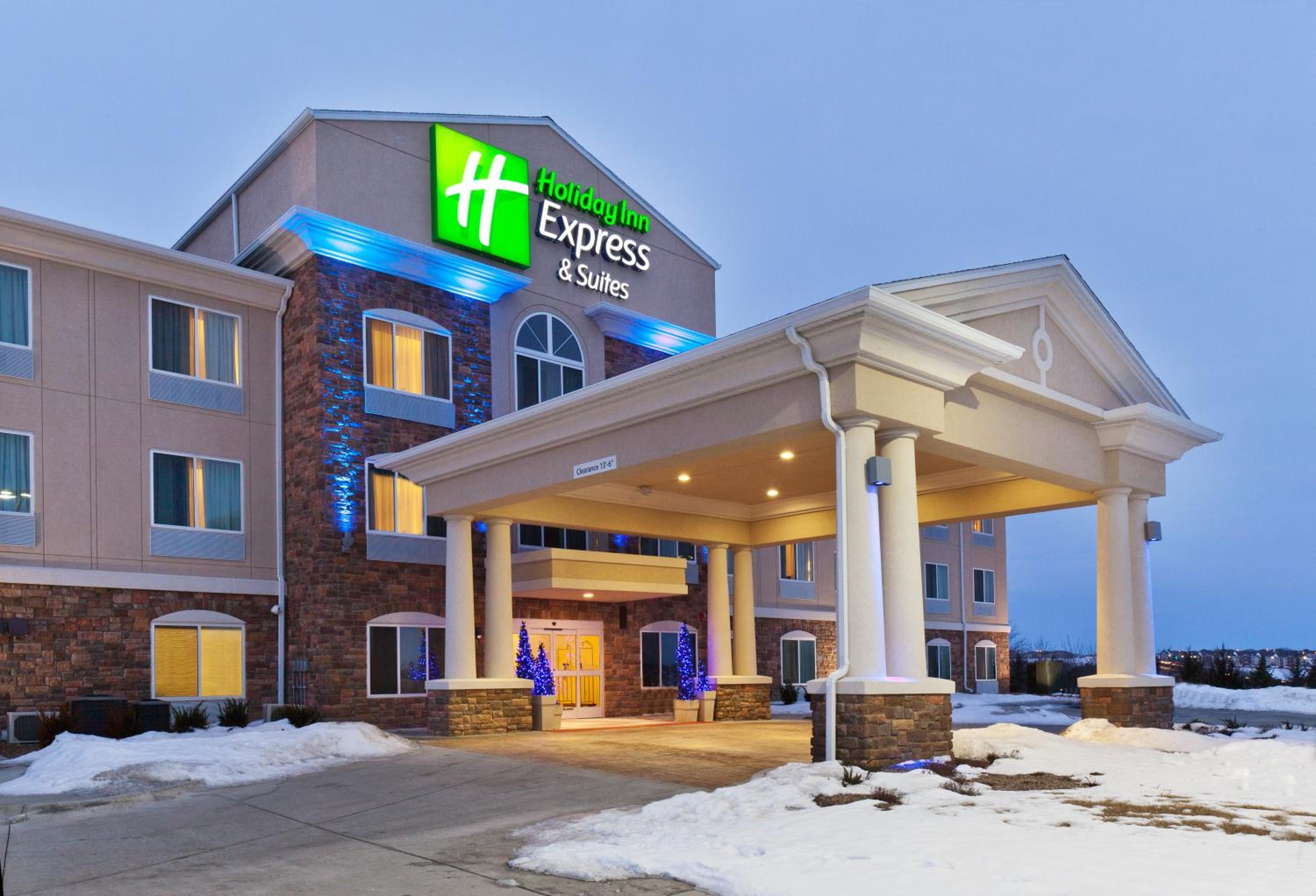 Hotel Holiday Inn Express & Suites Omaha I - 80 By Ihg