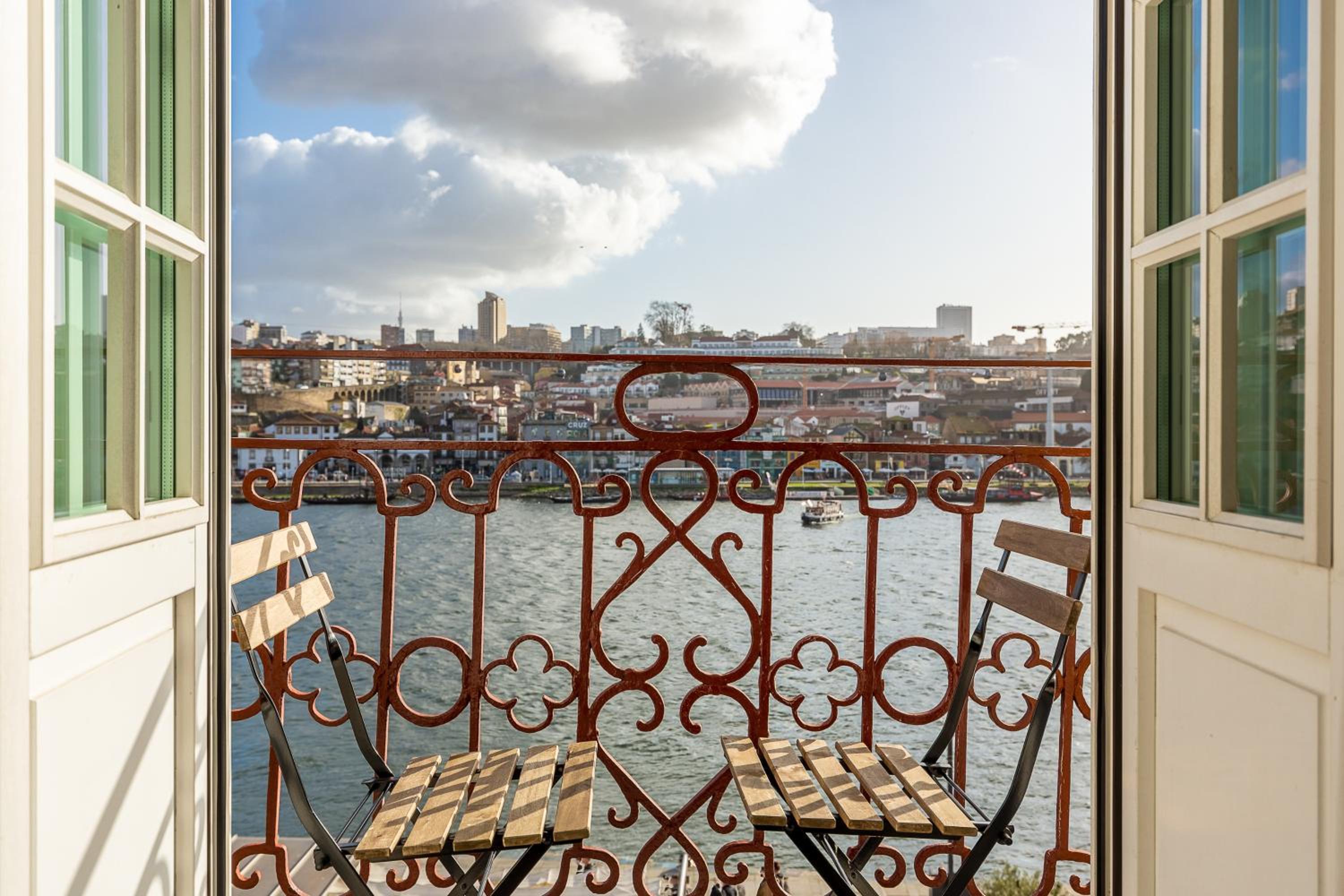 YOUROPO - Ribeira Porto view 5