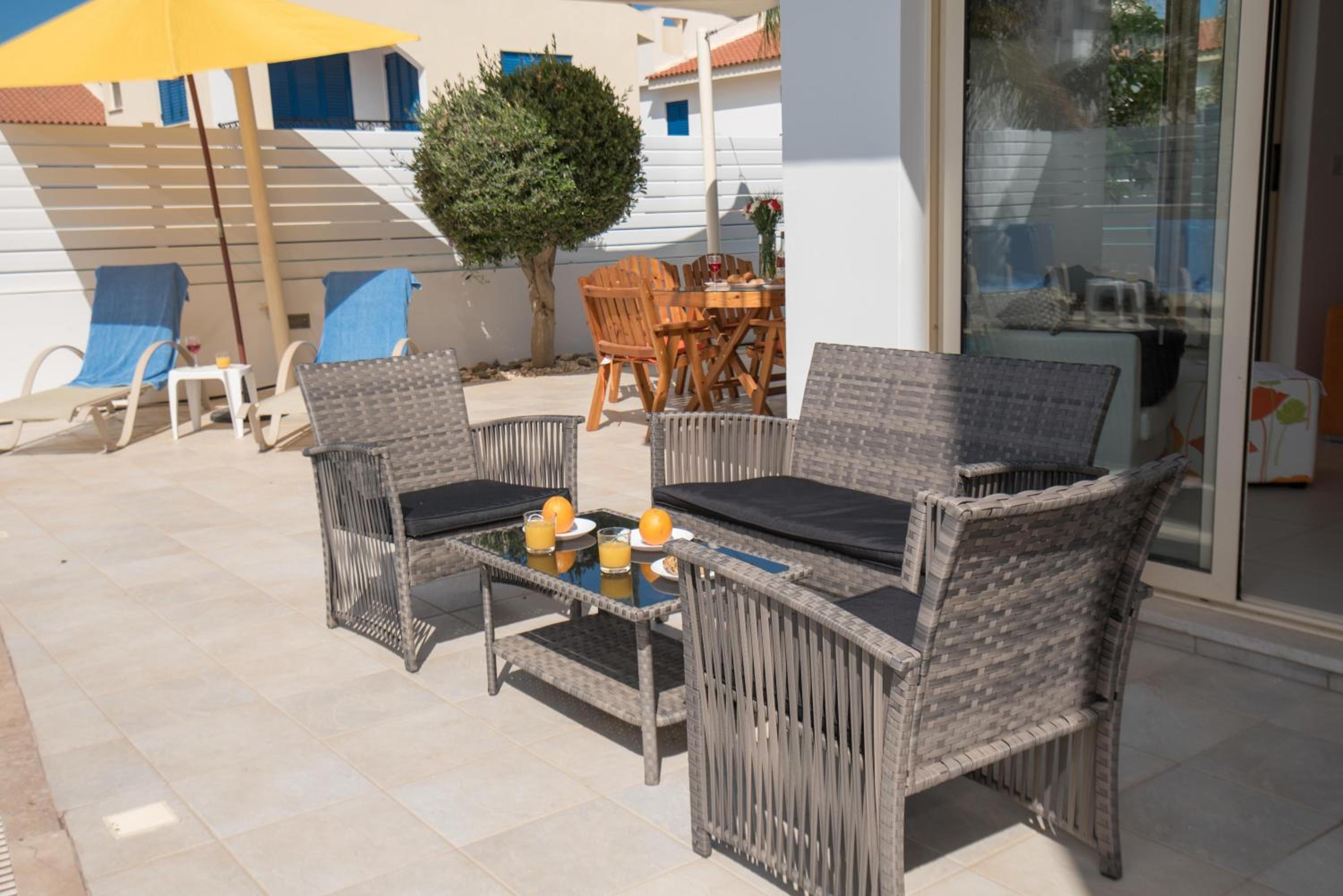 Villa Pomelo view 3