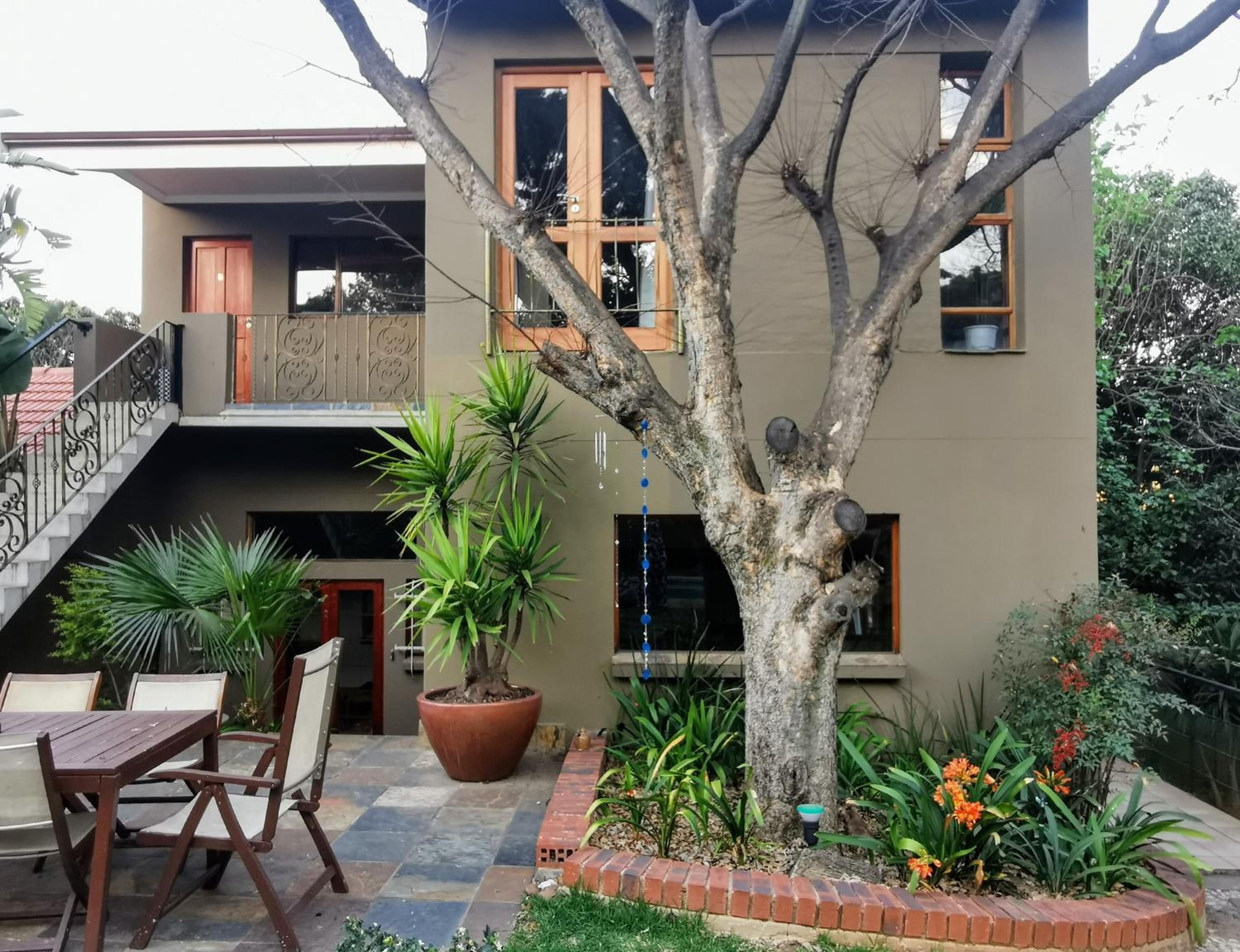 Moonflower Cottages