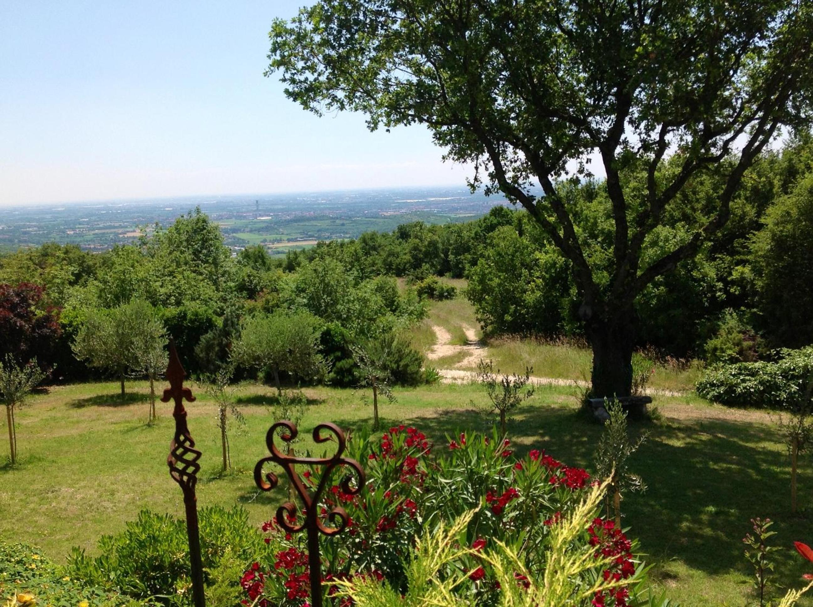 Verona Vacations - BB Romy Rocker - Property Image 5