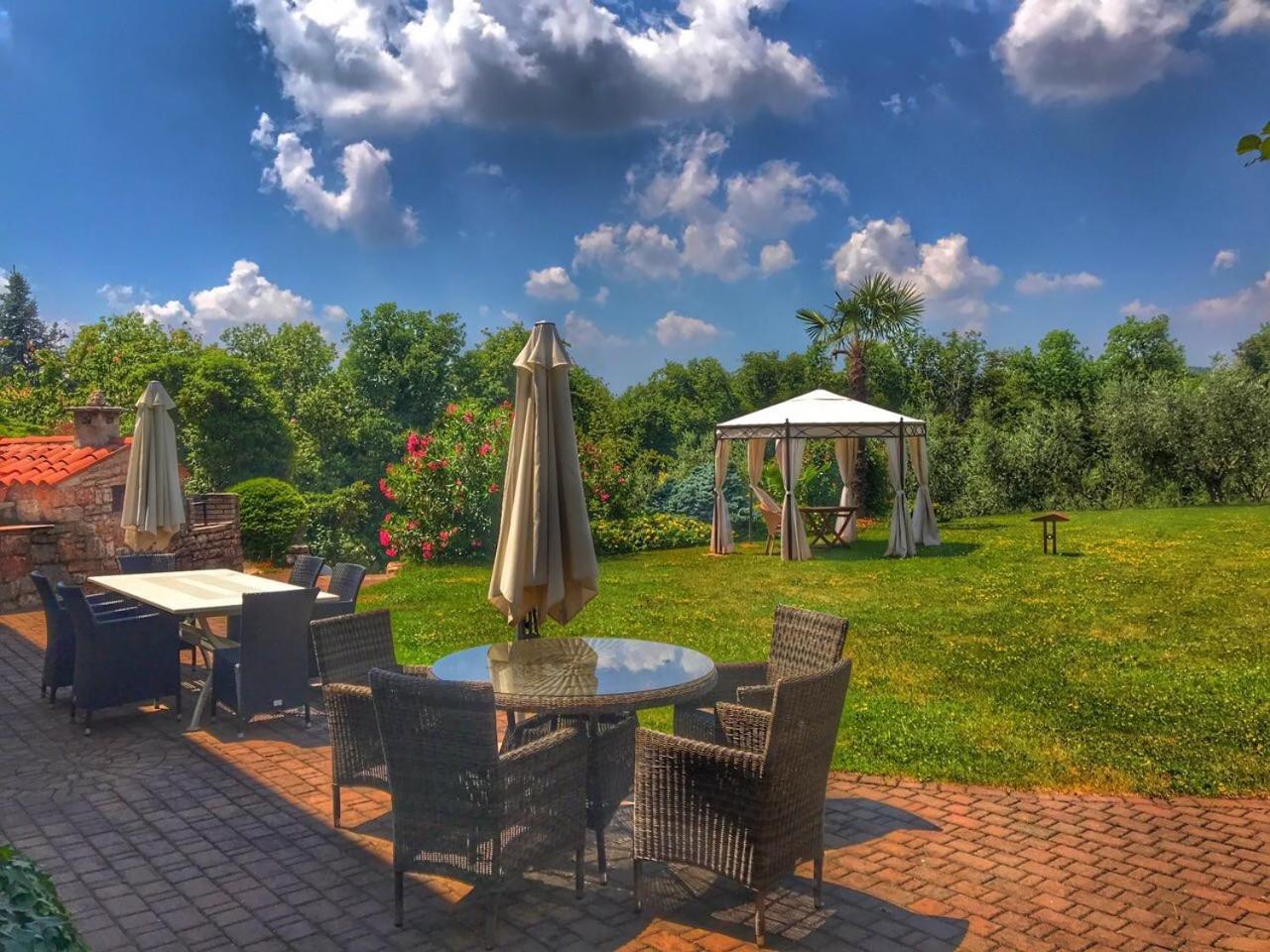 Verona Vacations - BB Romy Rocker - Property Image 32