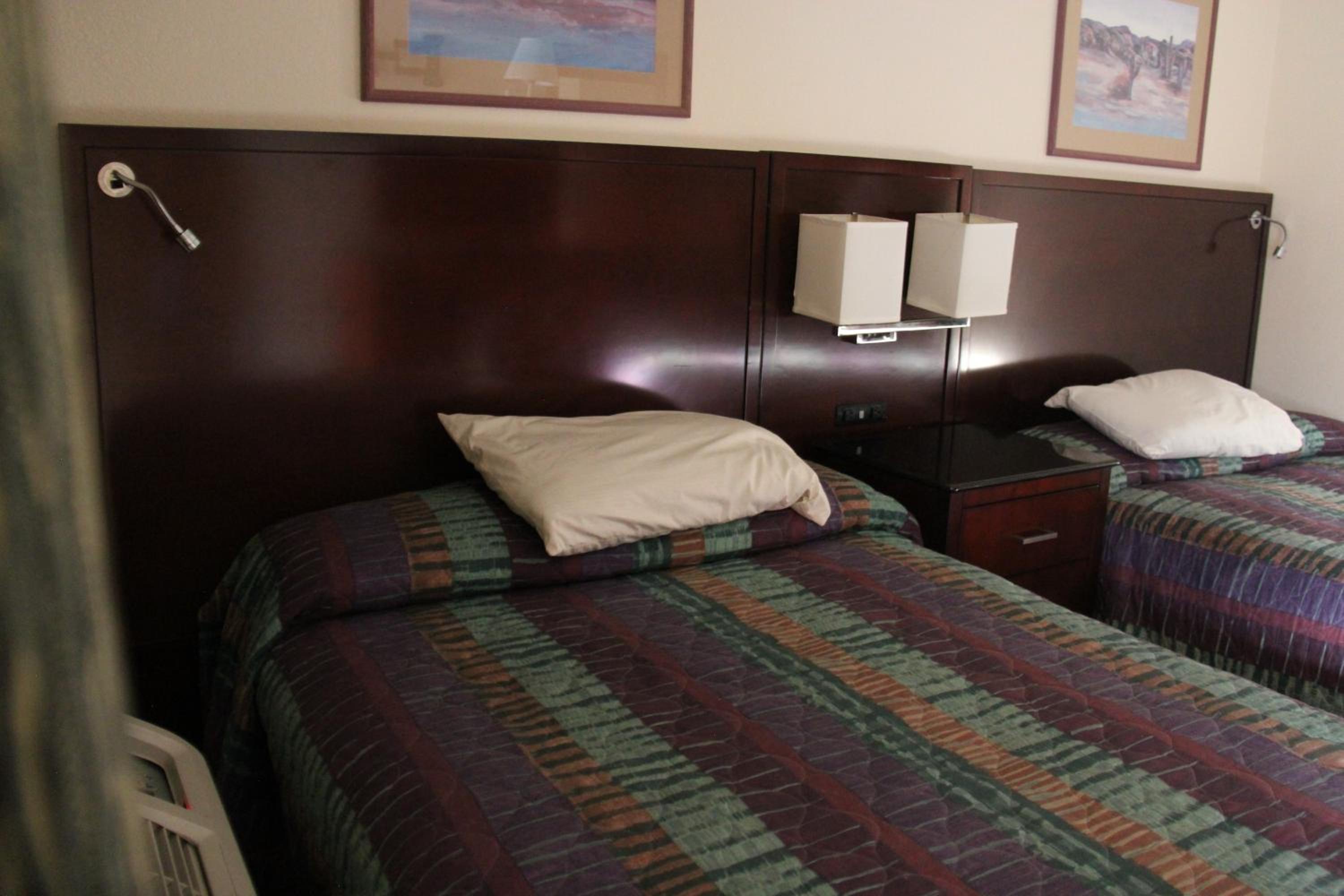 Economy Inn Safford view 2