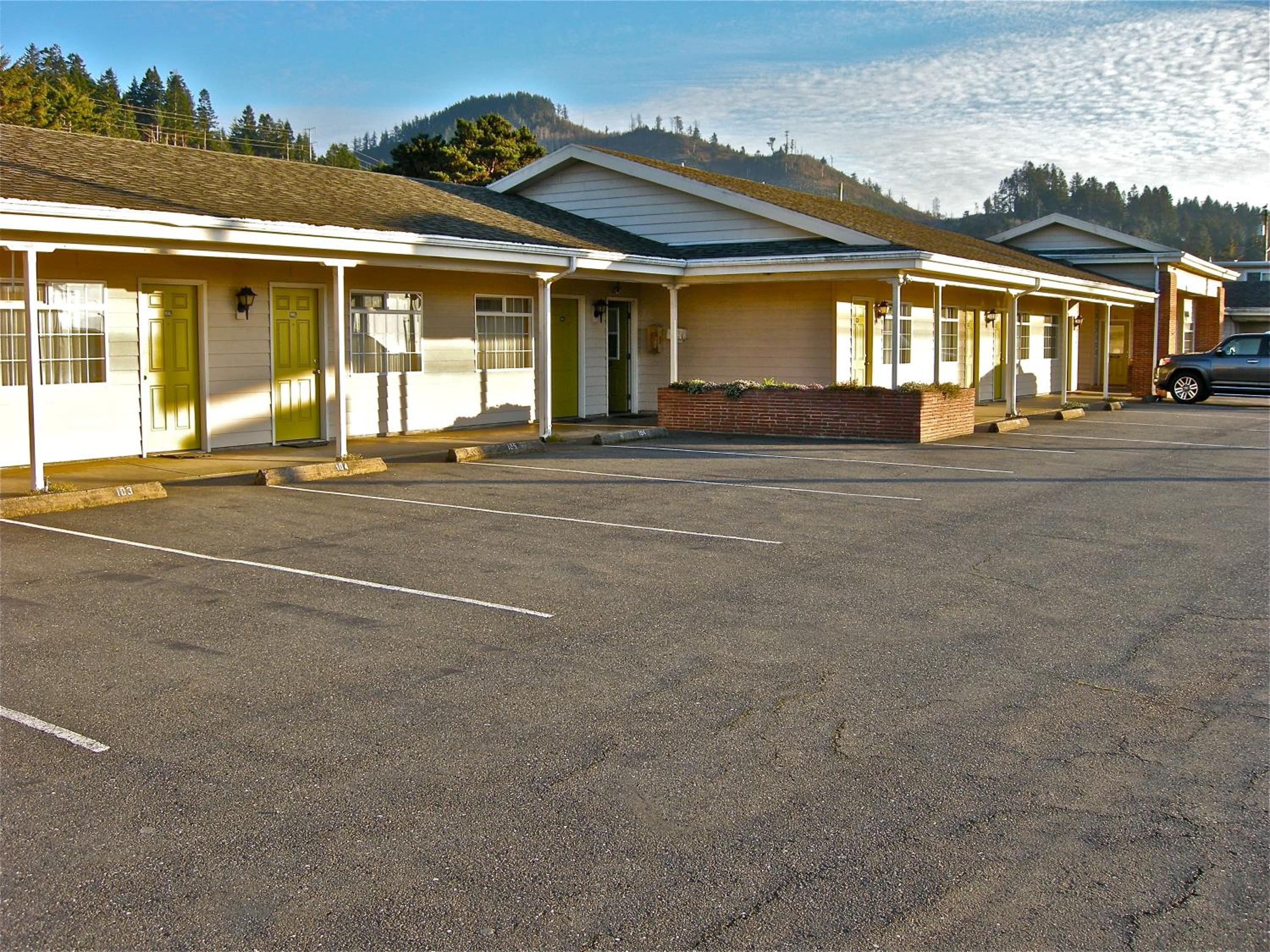 Azalea Lodge