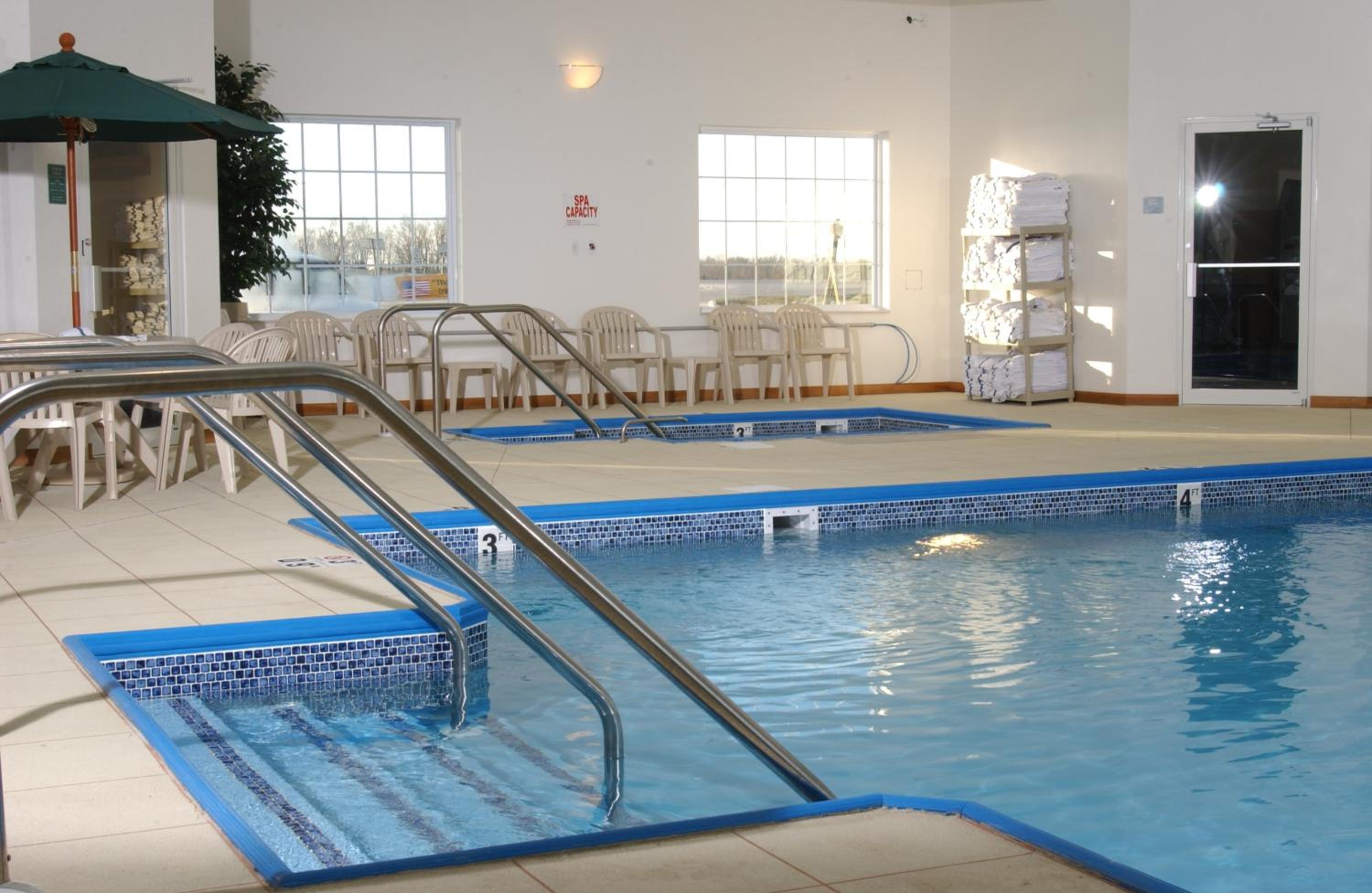 Canton Vacations - Oak Hill Inn  Suites - Property Image 10