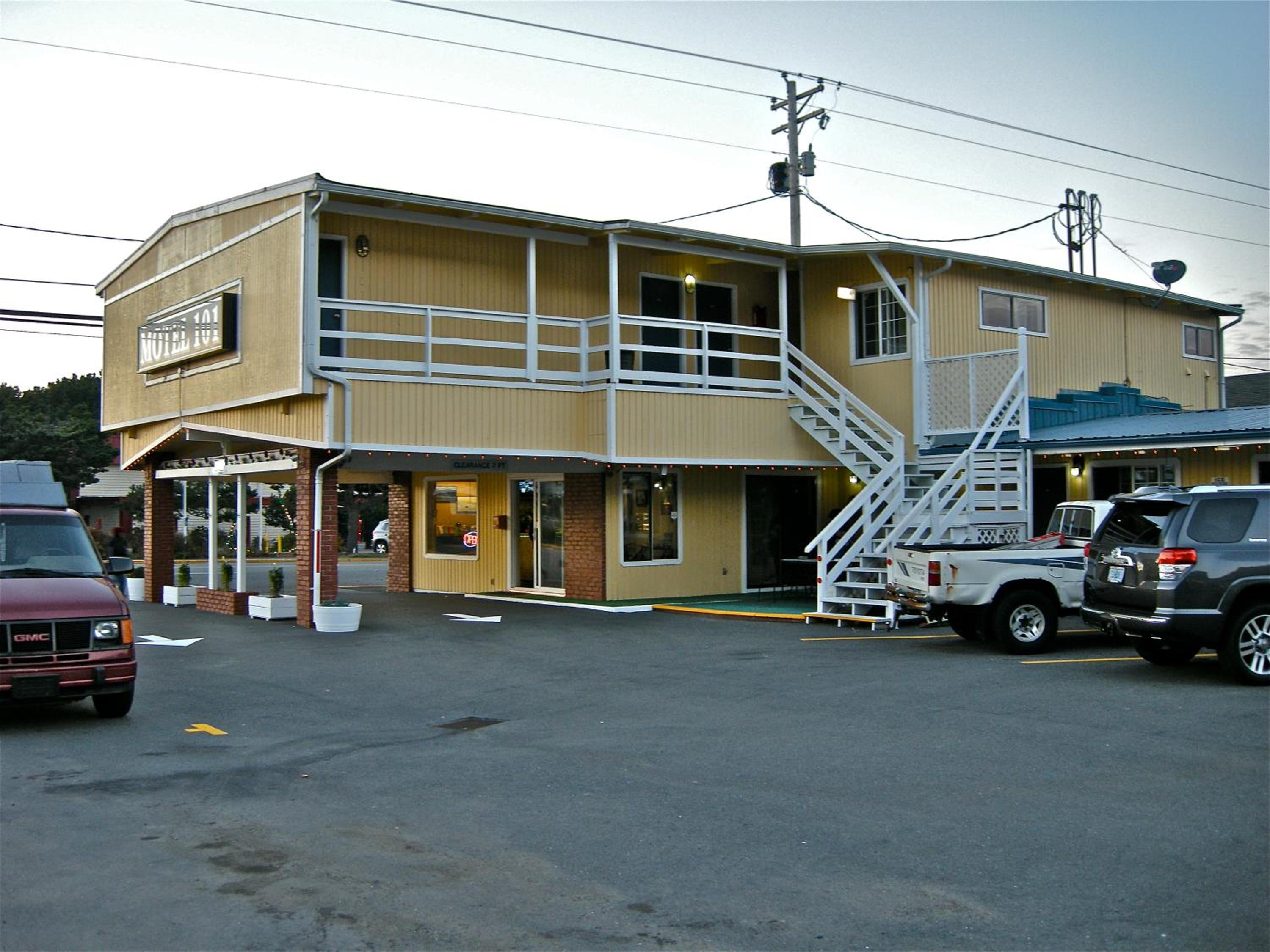 Photo 8