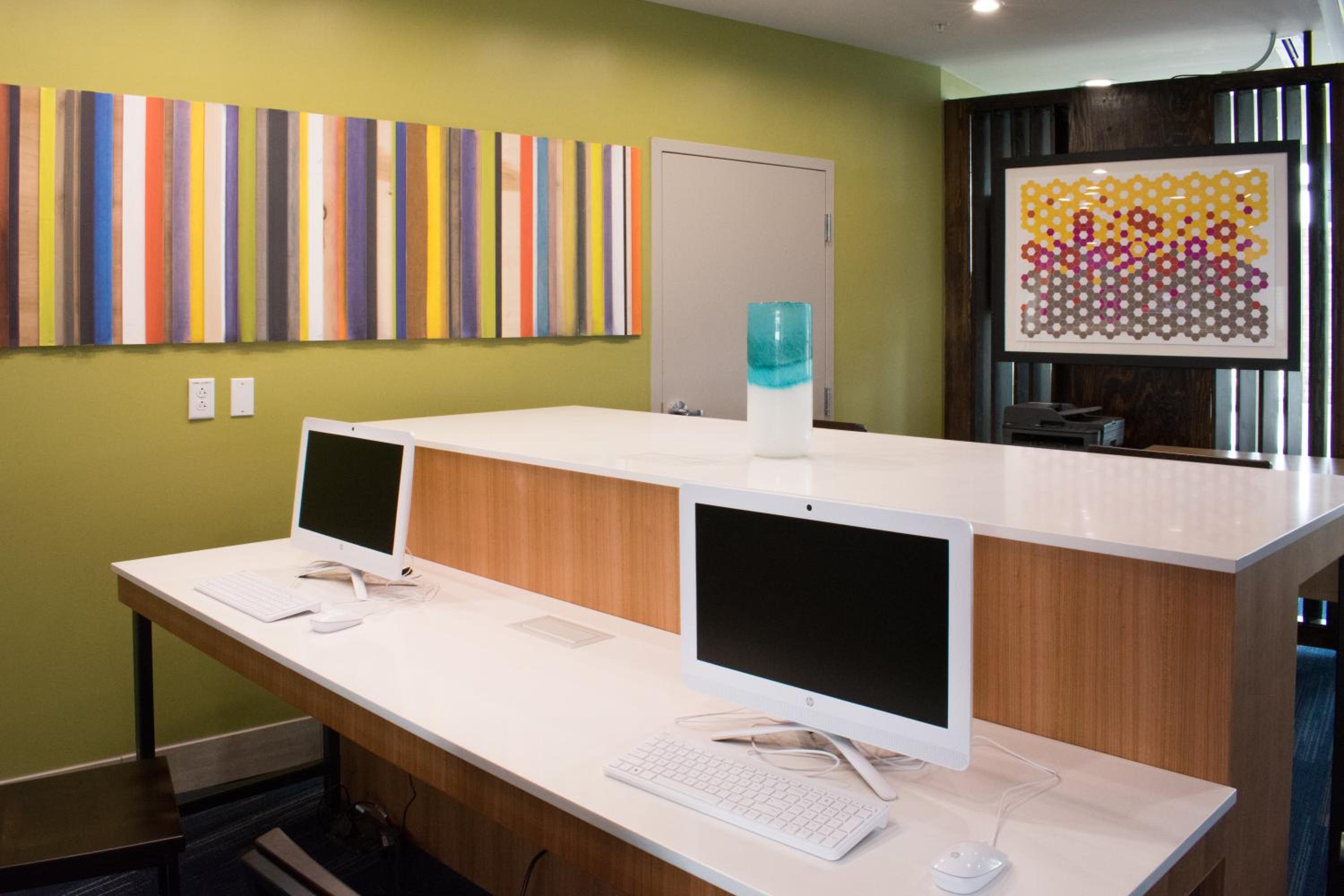 Holiday Inn Express & Suites West Memphis by IHG
