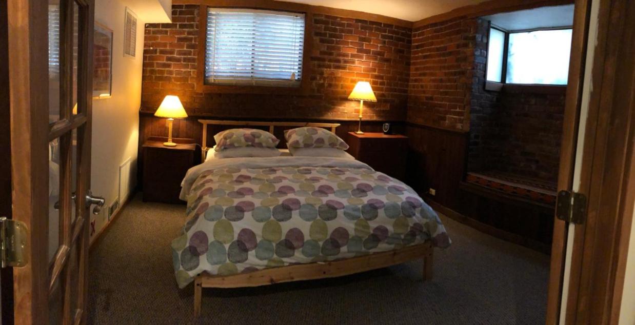 Portland International Guesthouse view 3