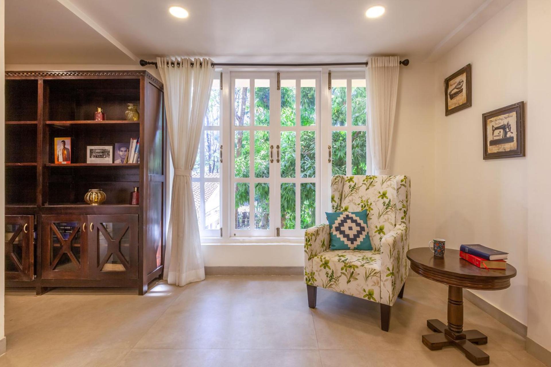 Antilia Villa - Luxurious-AC-Swimming pool