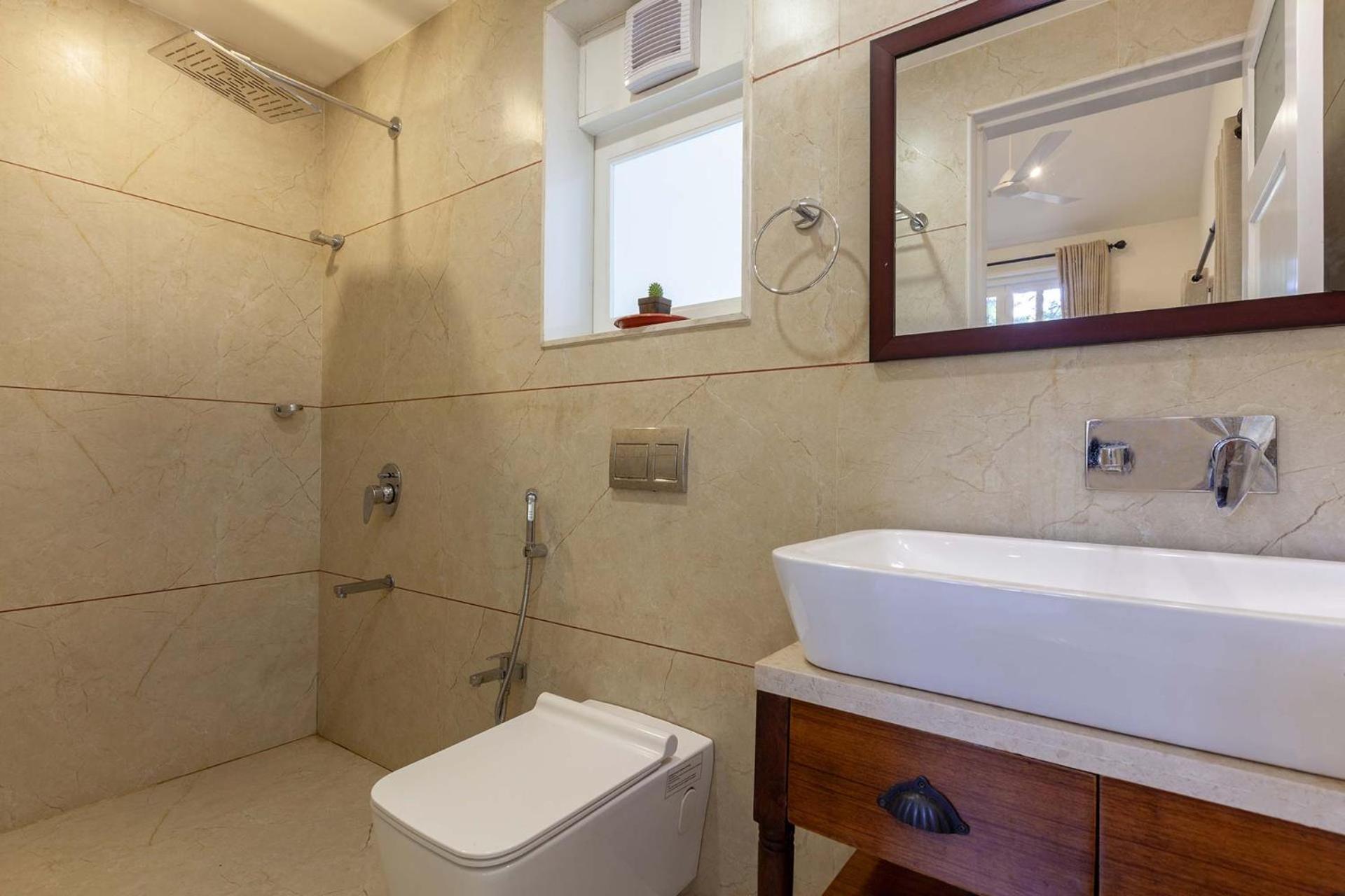 Antilia Villa - Luxurious-AC-Swimming pool