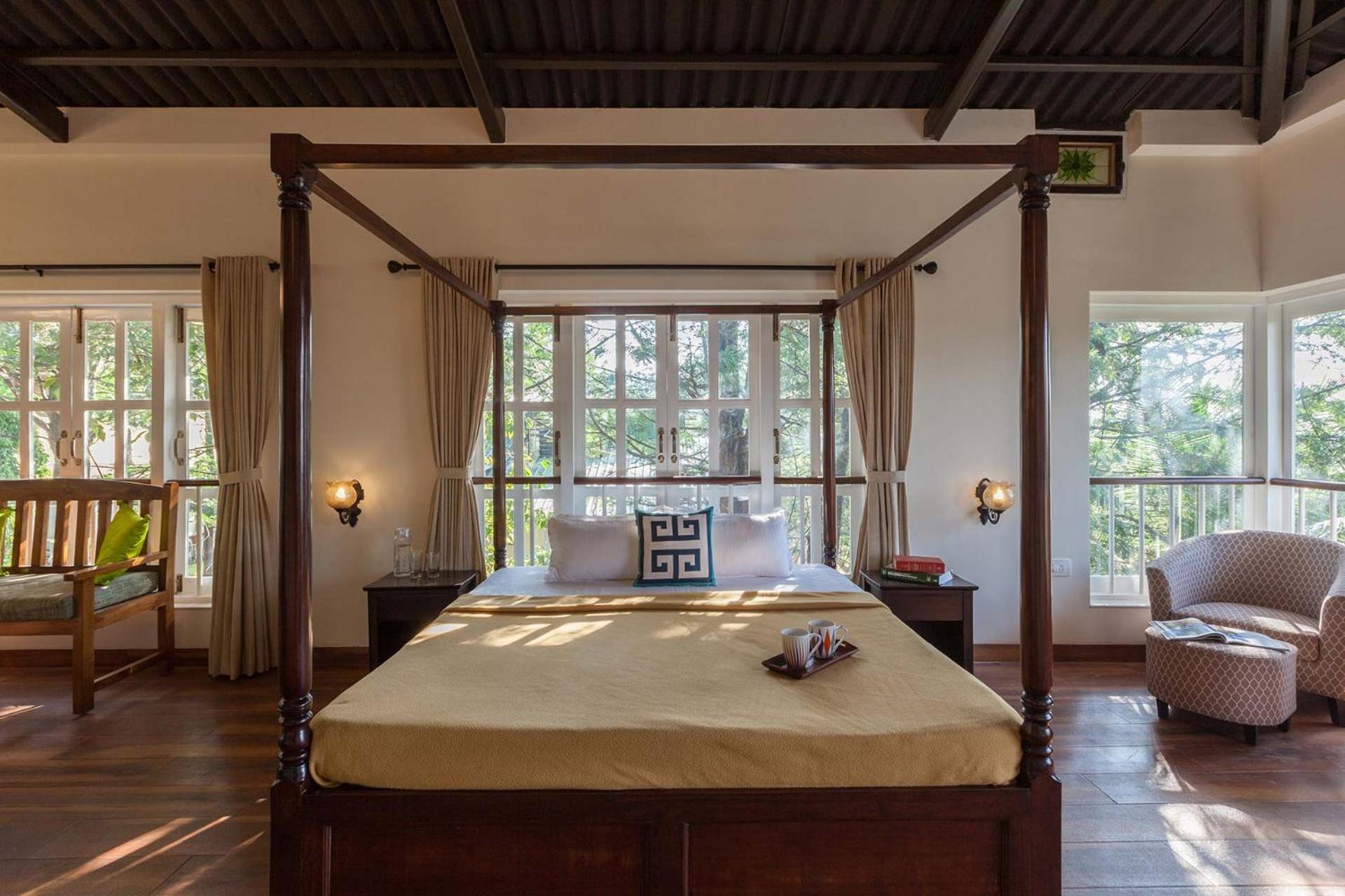 Antilia Villa - Luxurious-AC-Swimming pool