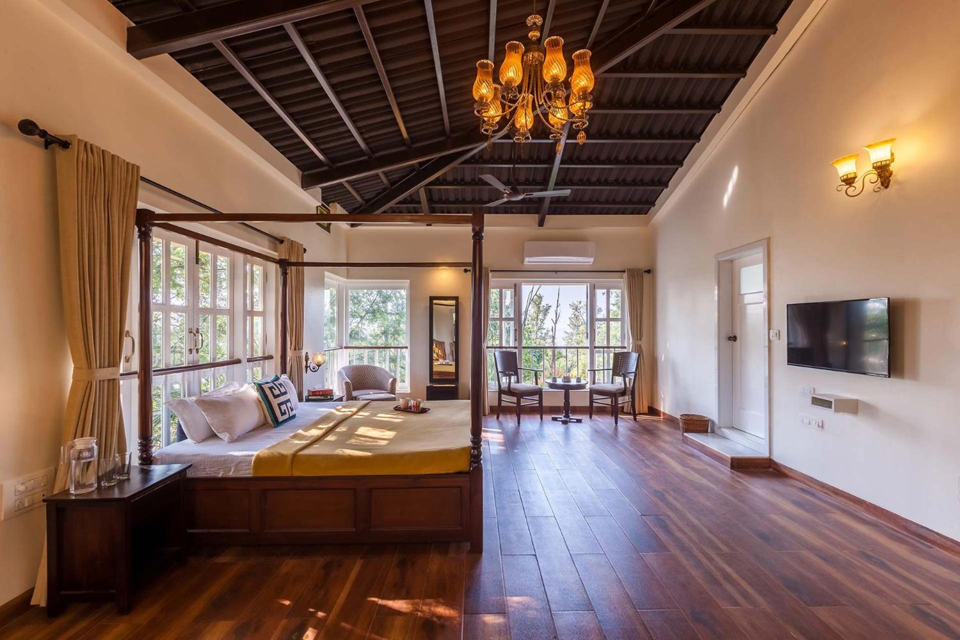 Antilia Villa - Luxurious-AC-Swimming pool