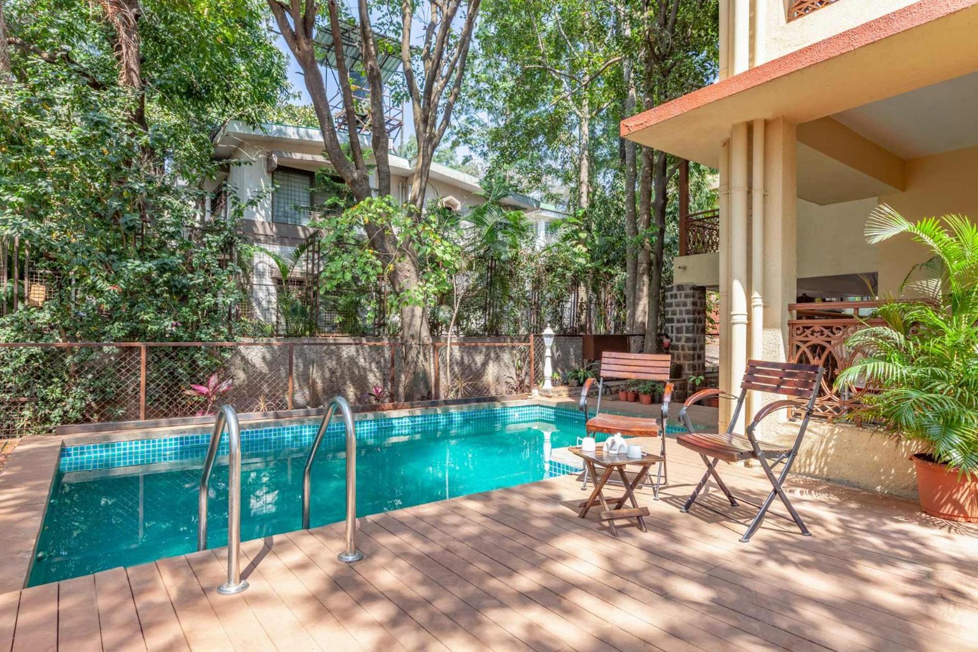 Antilia Villa - Luxurious-AC-Swimming pool