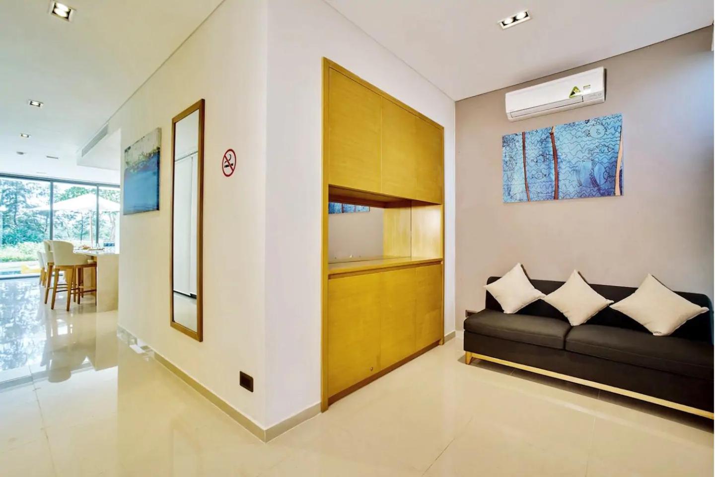 Clean & Quiet Villa - The Point Resort