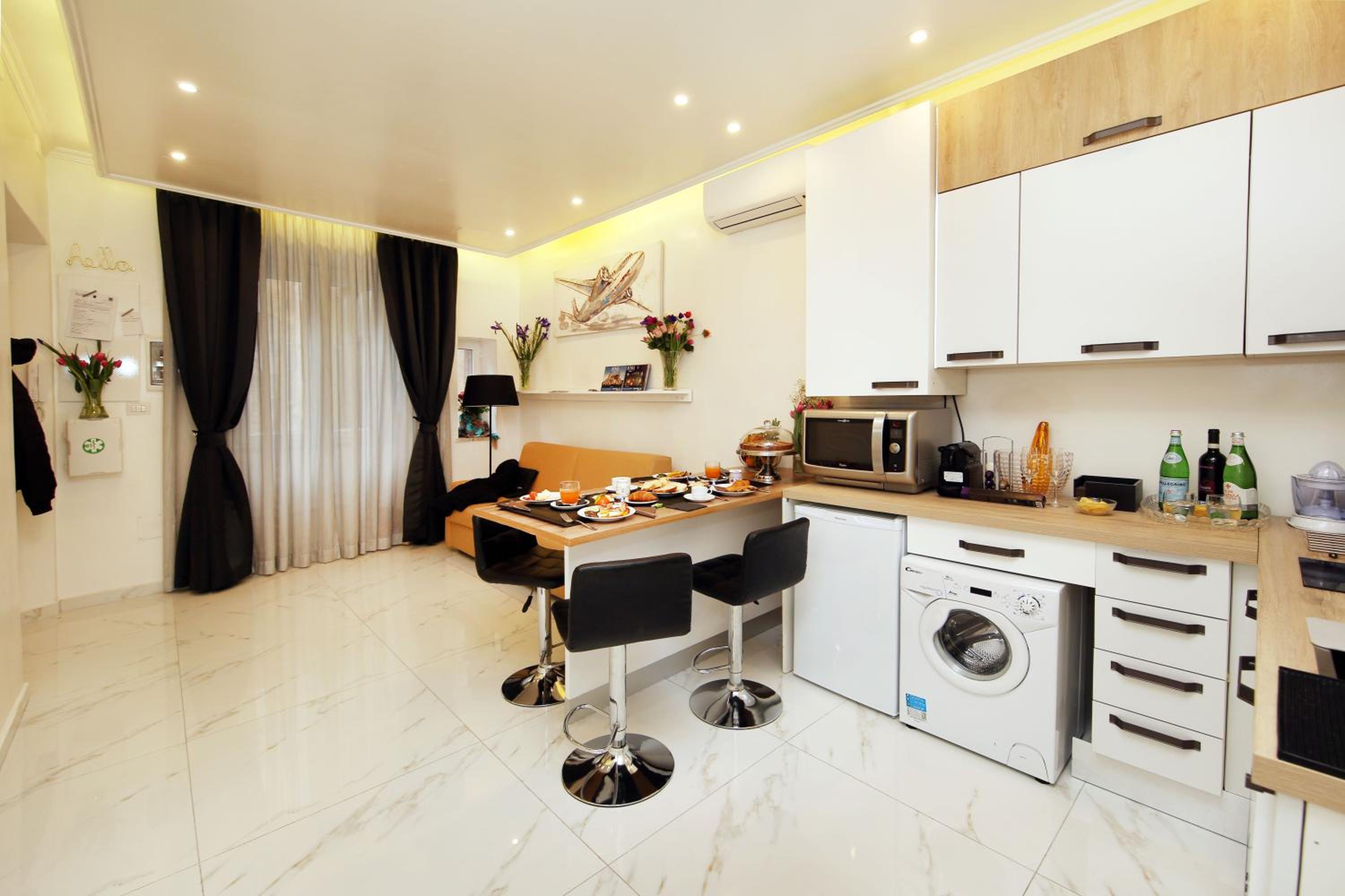 La Maisonnette Tritone Trevi Apartment Rome
