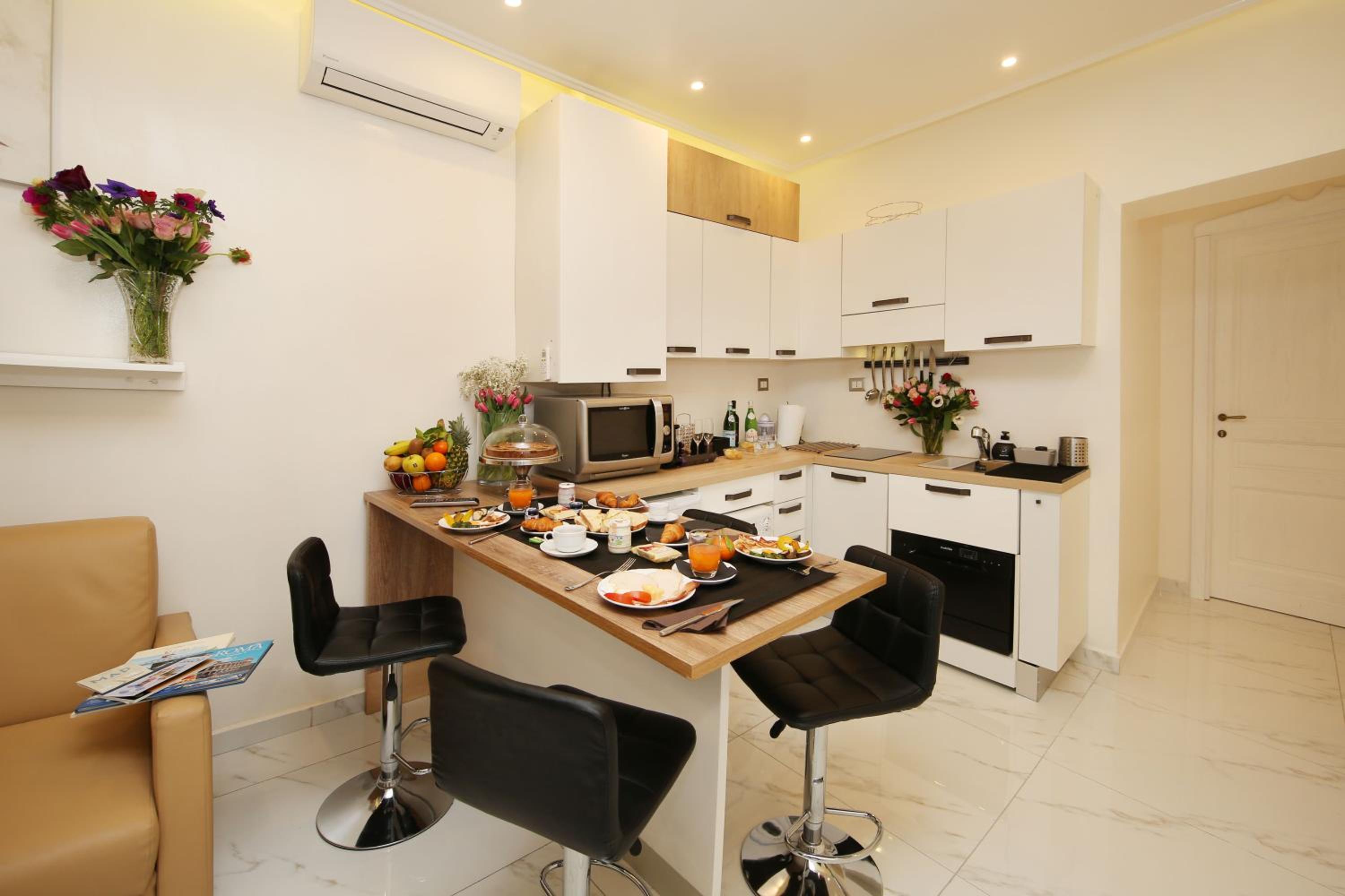 La Maisonnette Tritone Trevi Apartment Rome
