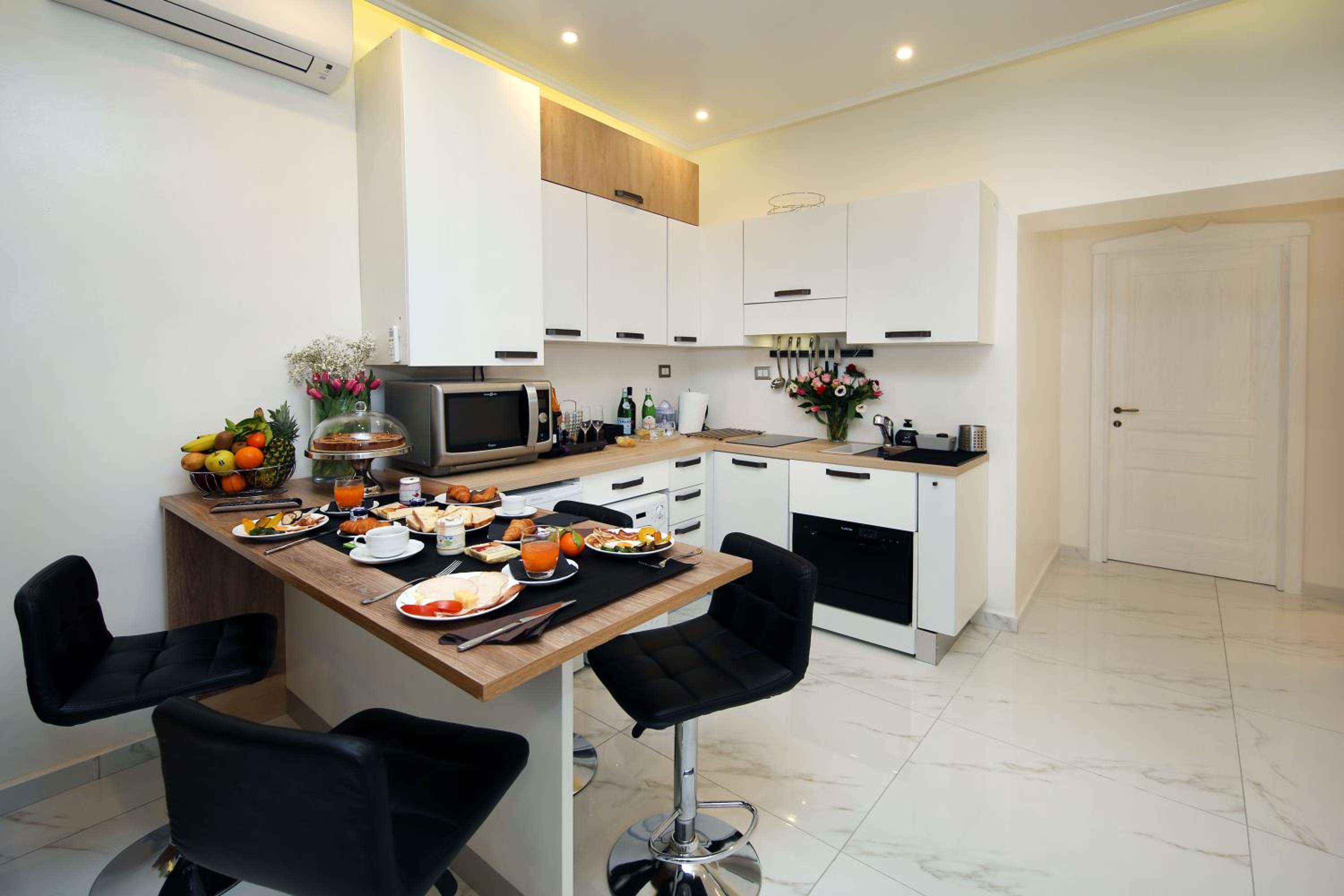 La Maisonnette Tritone Trevi Apartment Rome