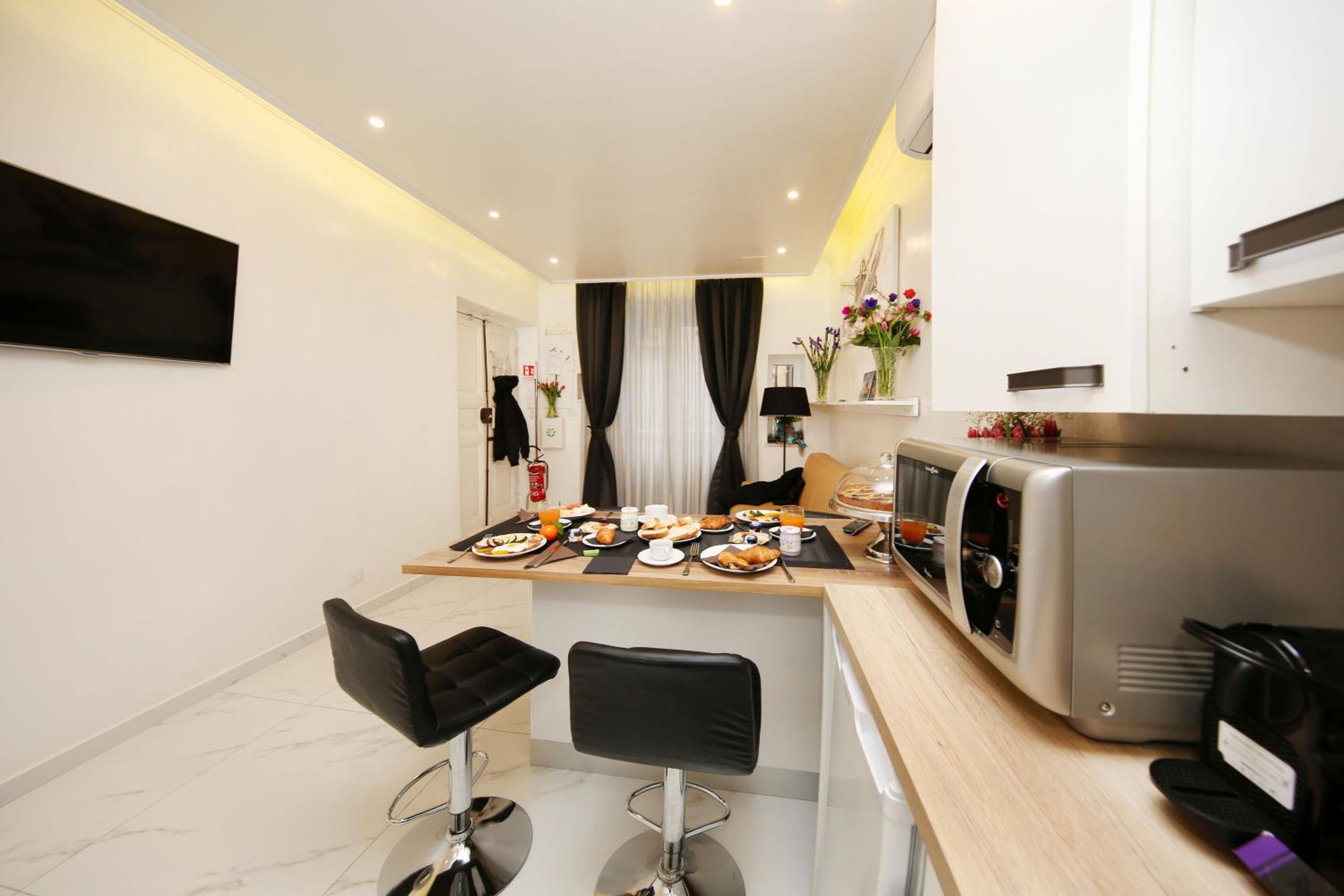 La Maisonnette Tritone Trevi Apartment Rome