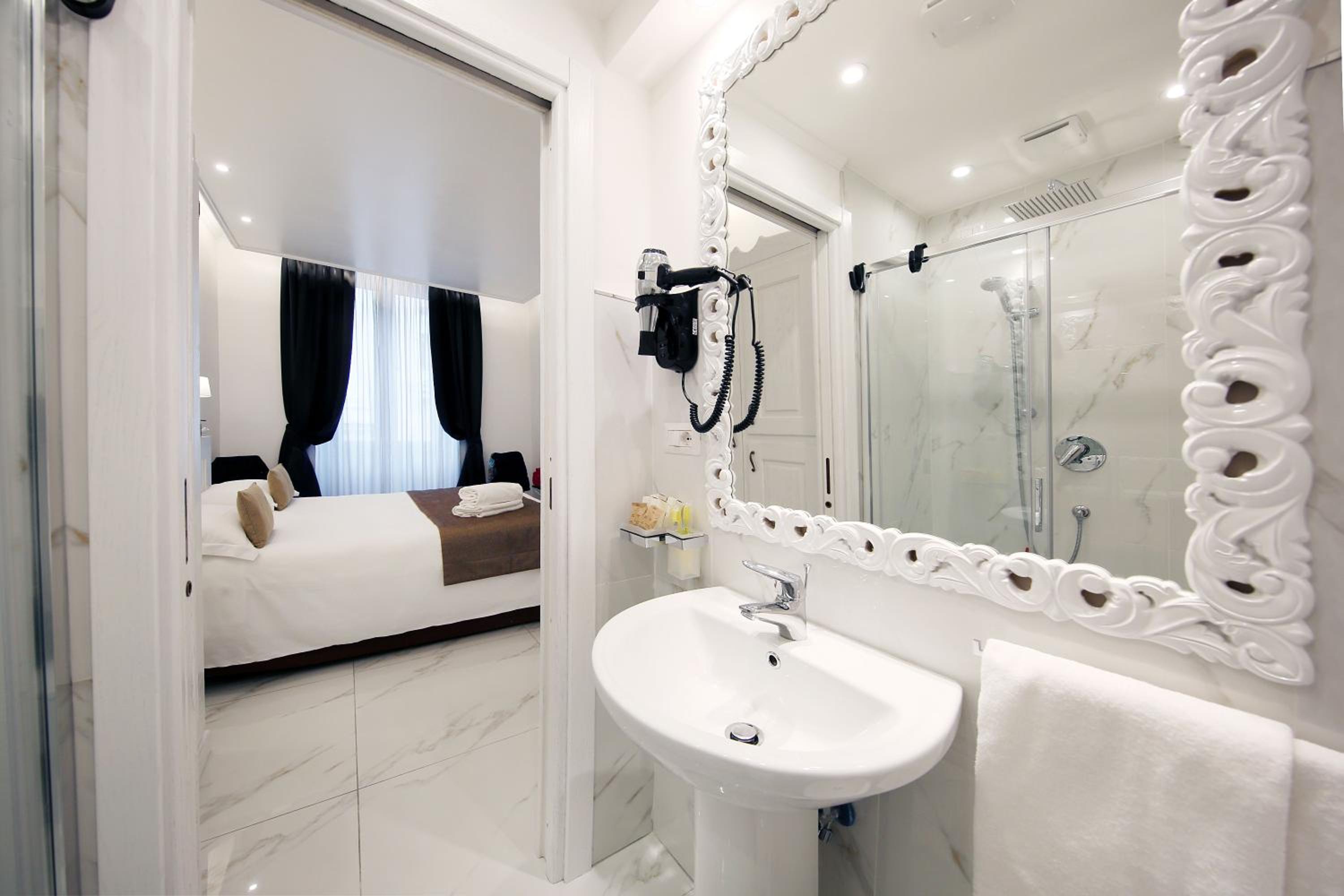 La Maisonnette Tritone Trevi Apartment Rome