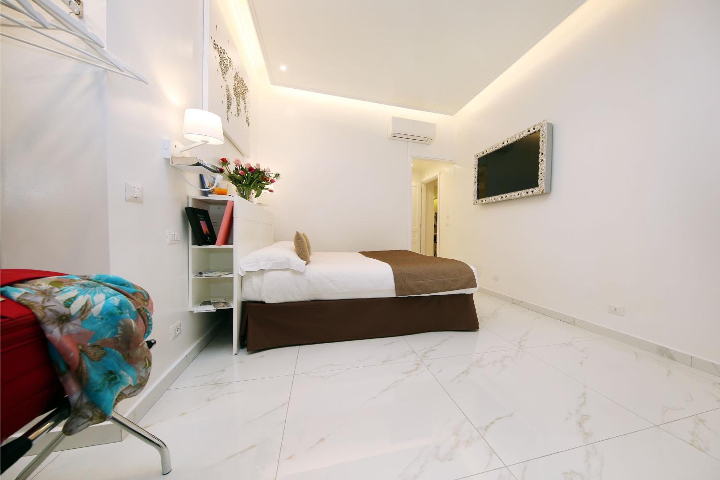 La Maisonnette Tritone Trevi Apartment Rome