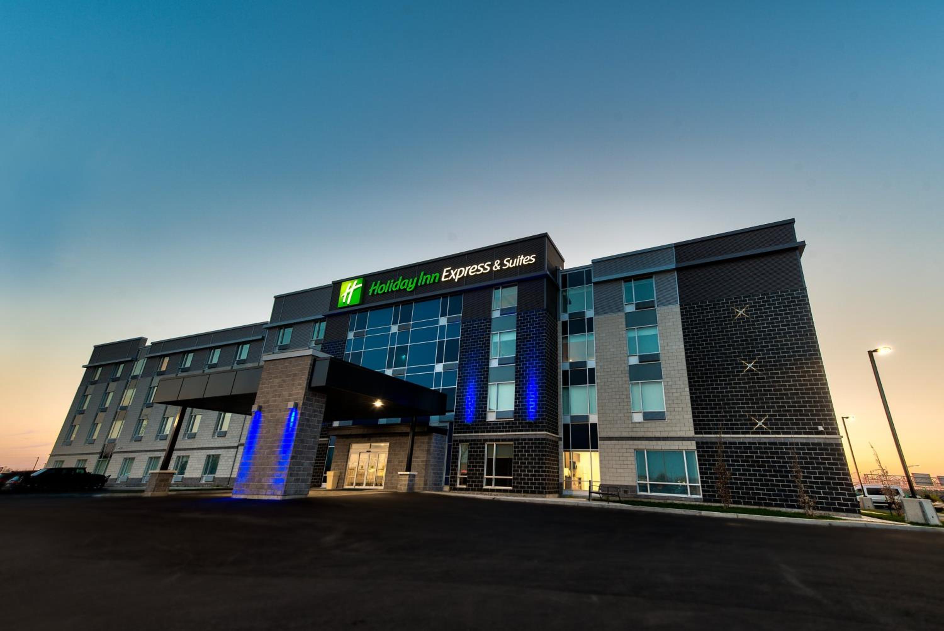 Trois-rivieres Vacations - Holiday Inn Express  Suites - Trois Rivieres Ouest, an IHG Hotel - Property Image 9