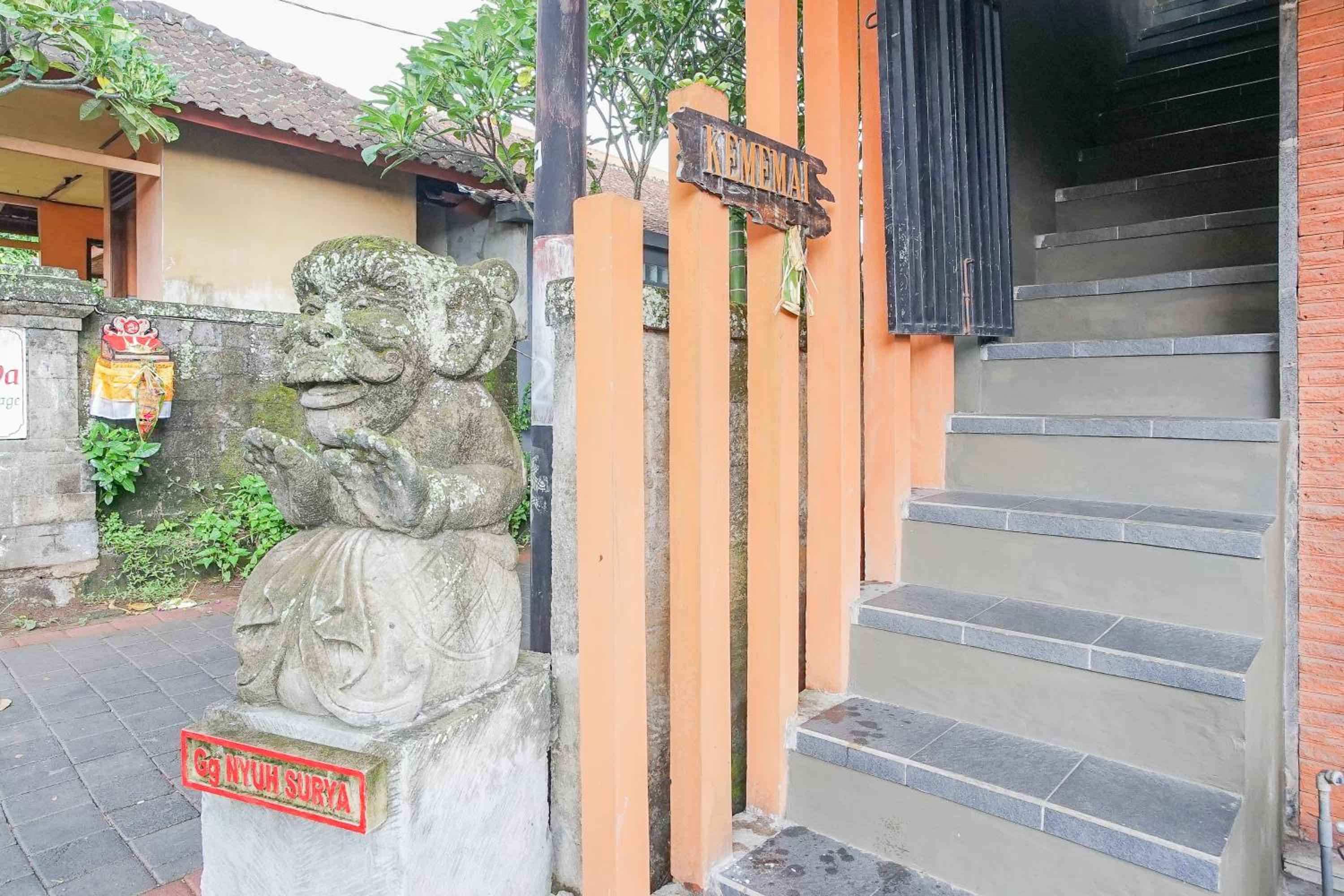 Kememai Hostel