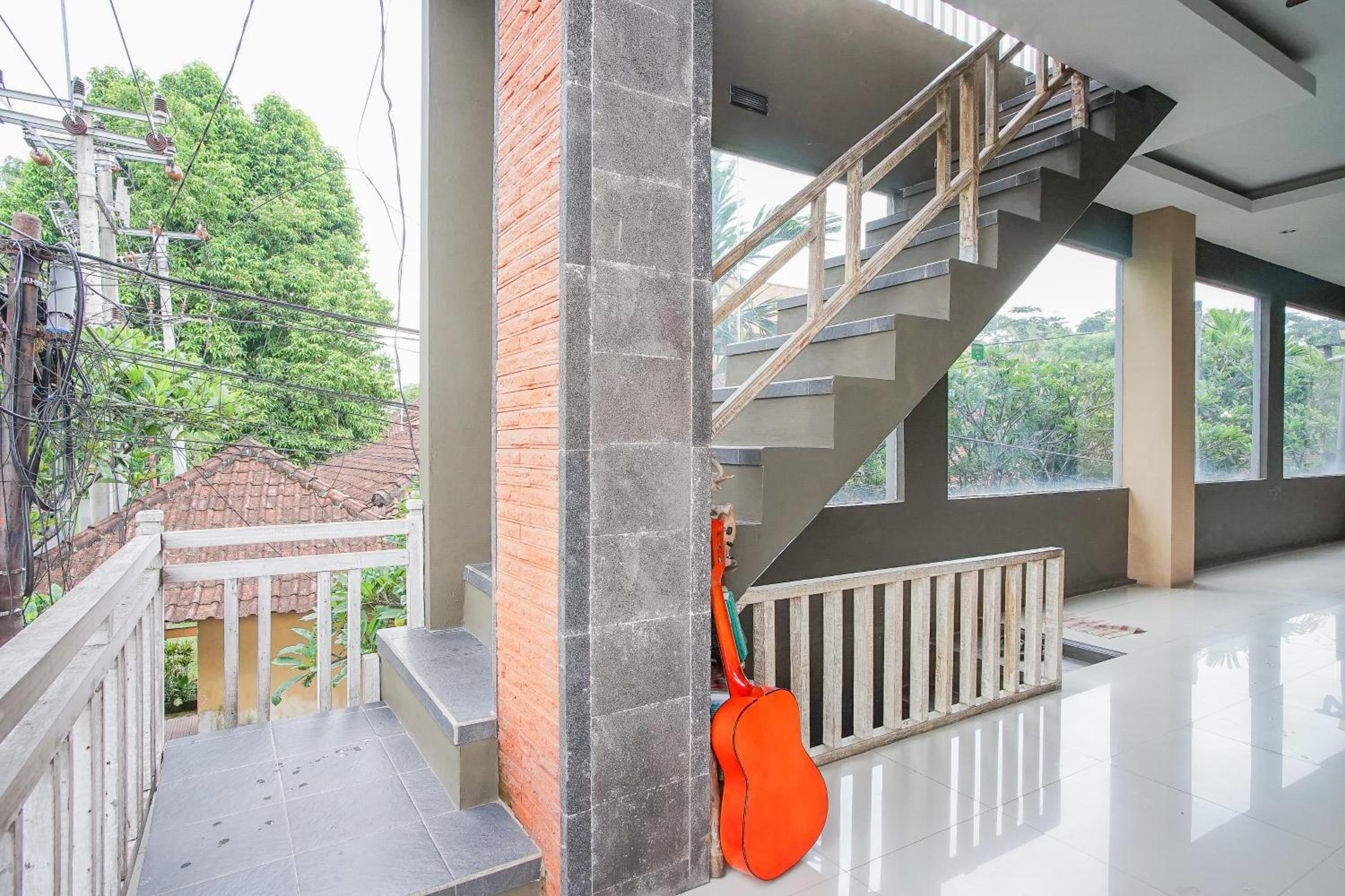 Kememai Hostel