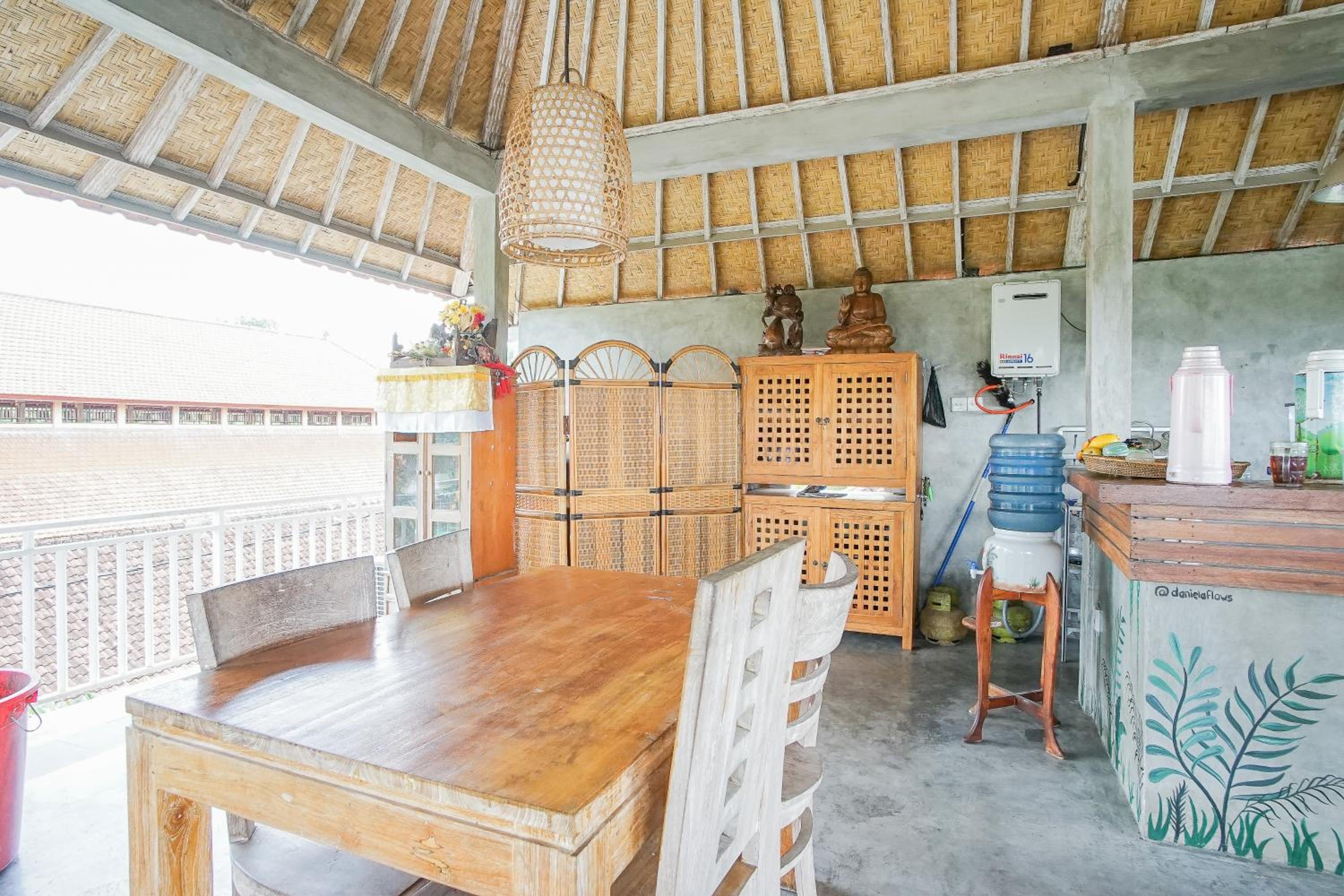 Kememai Hostel