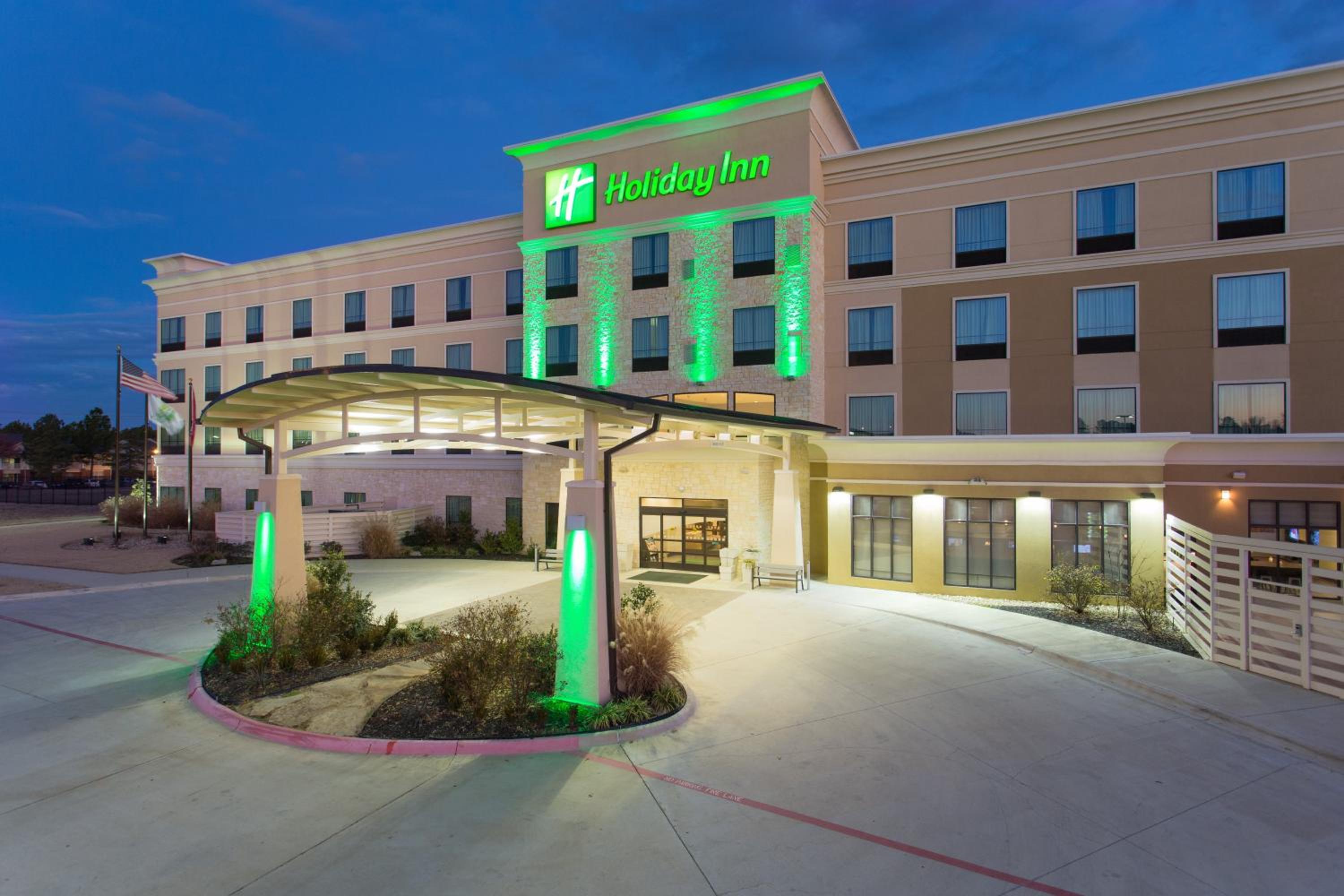 Hotel Holiday Inn Texarkana Arkansas Convention Center, an IHG Hotel - Image 1