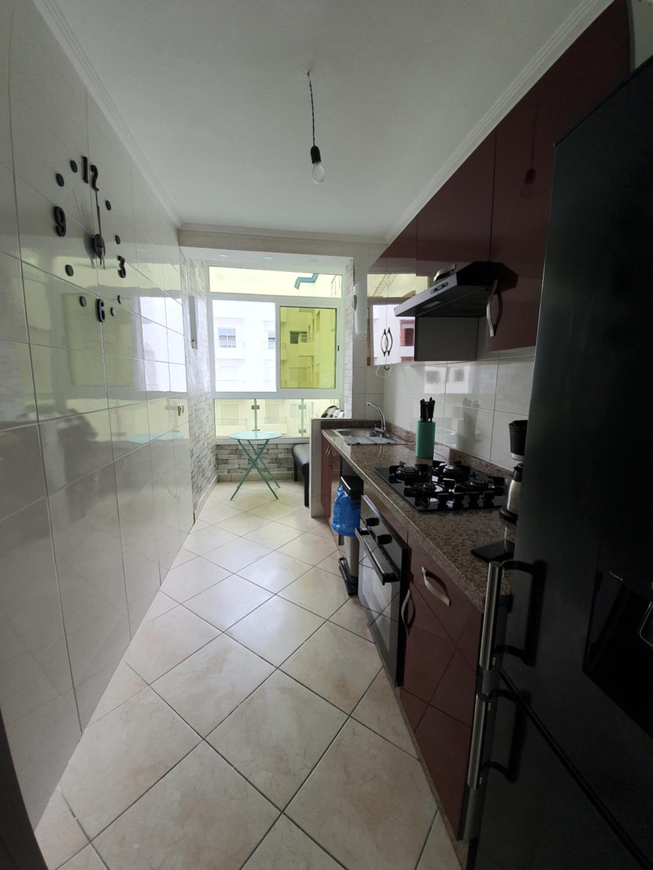 Appartement avec piscine, 1min de la plage view 4