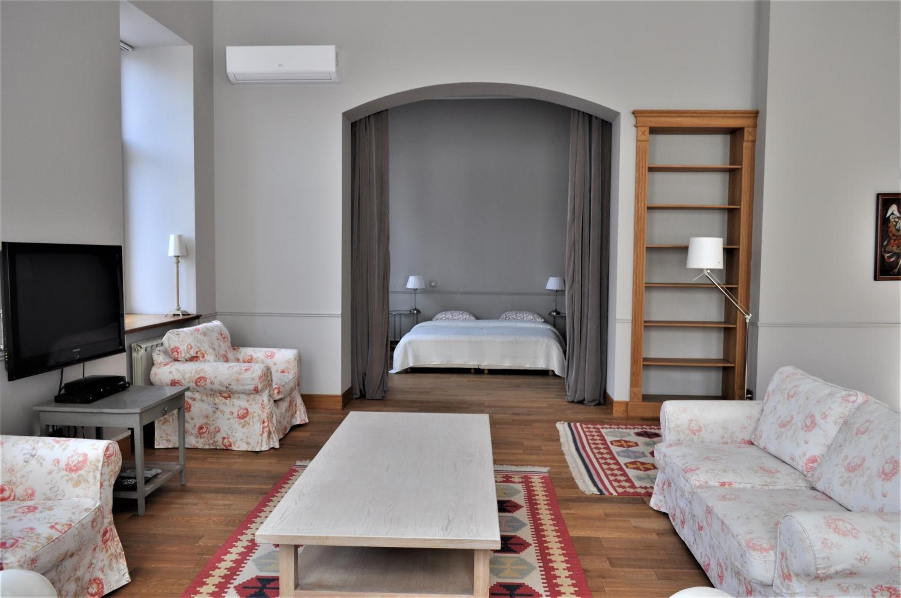 Great 144 sq.m. apartment in the center of Kyiv view 4