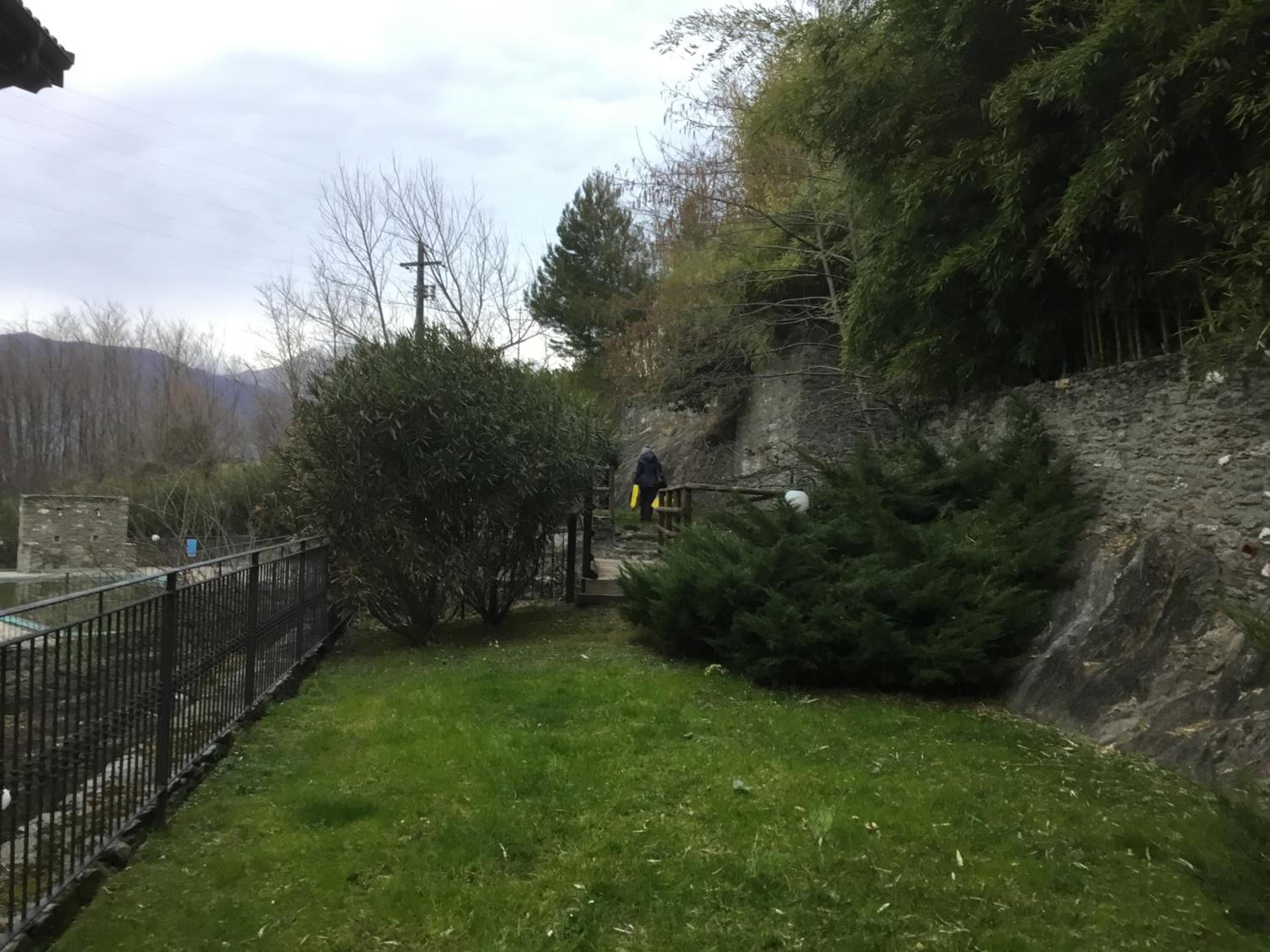 Photo 48