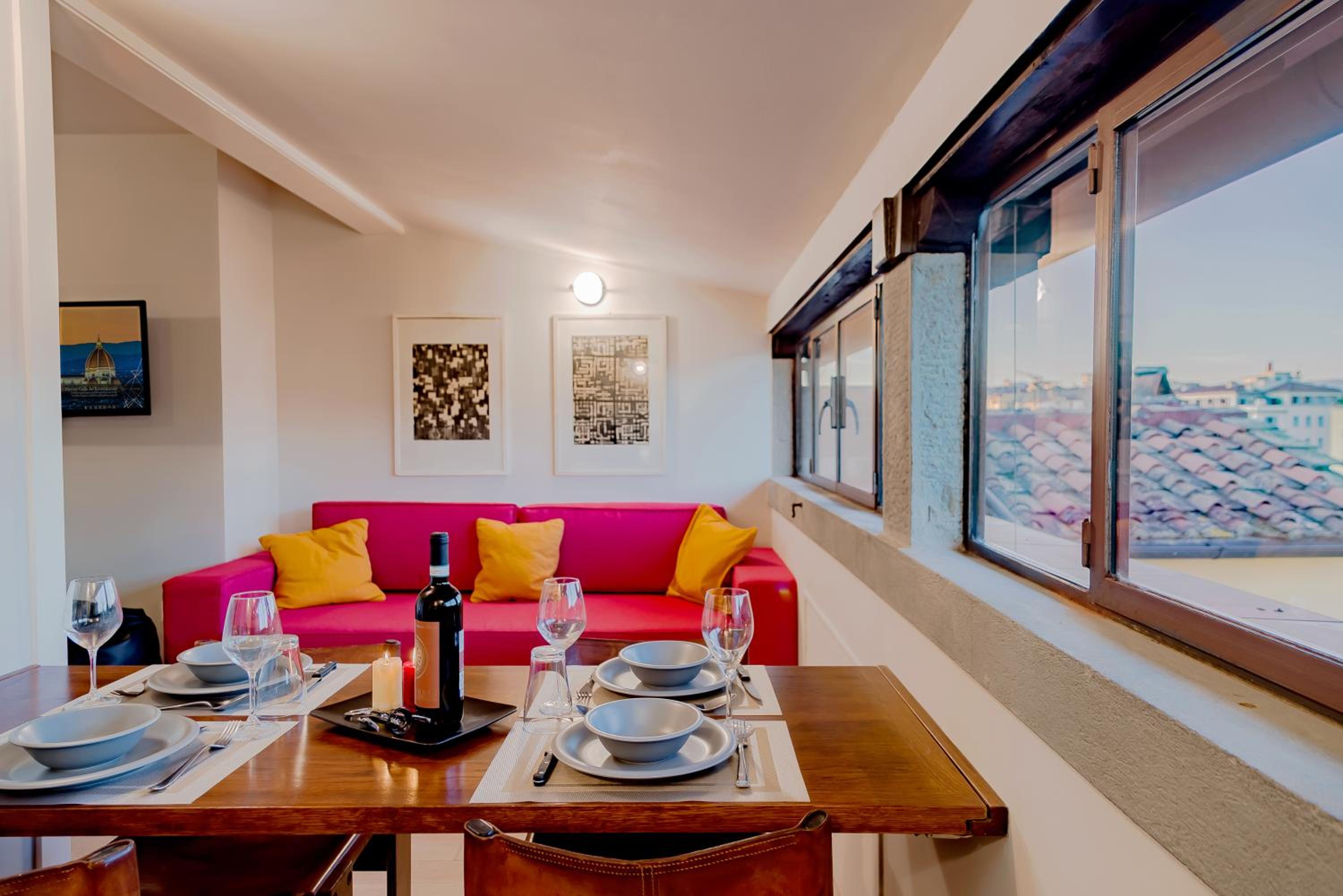 SKYLINE FLORENCE APARTMENT