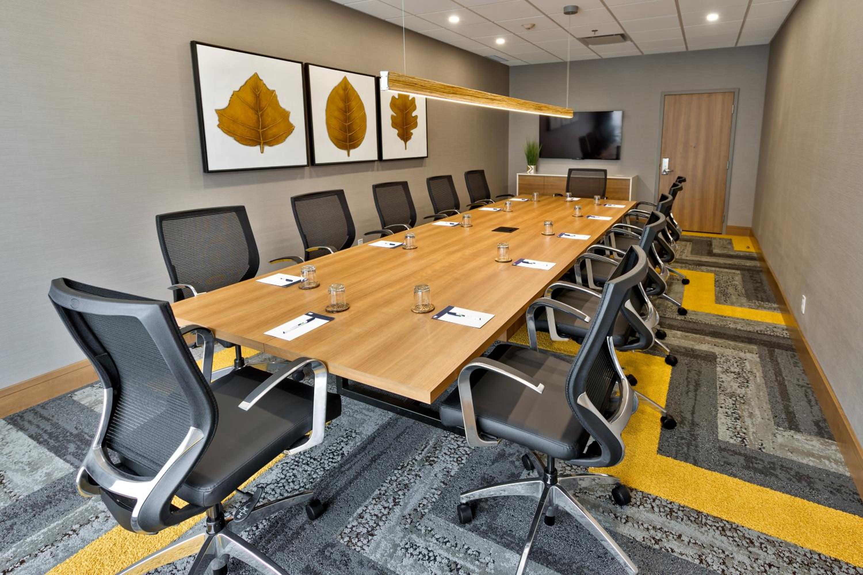 Trois-rivieres Vacations - Holiday Inn Express  Suites - Trois Rivieres Ouest, an IHG Hotel - Property Image 10