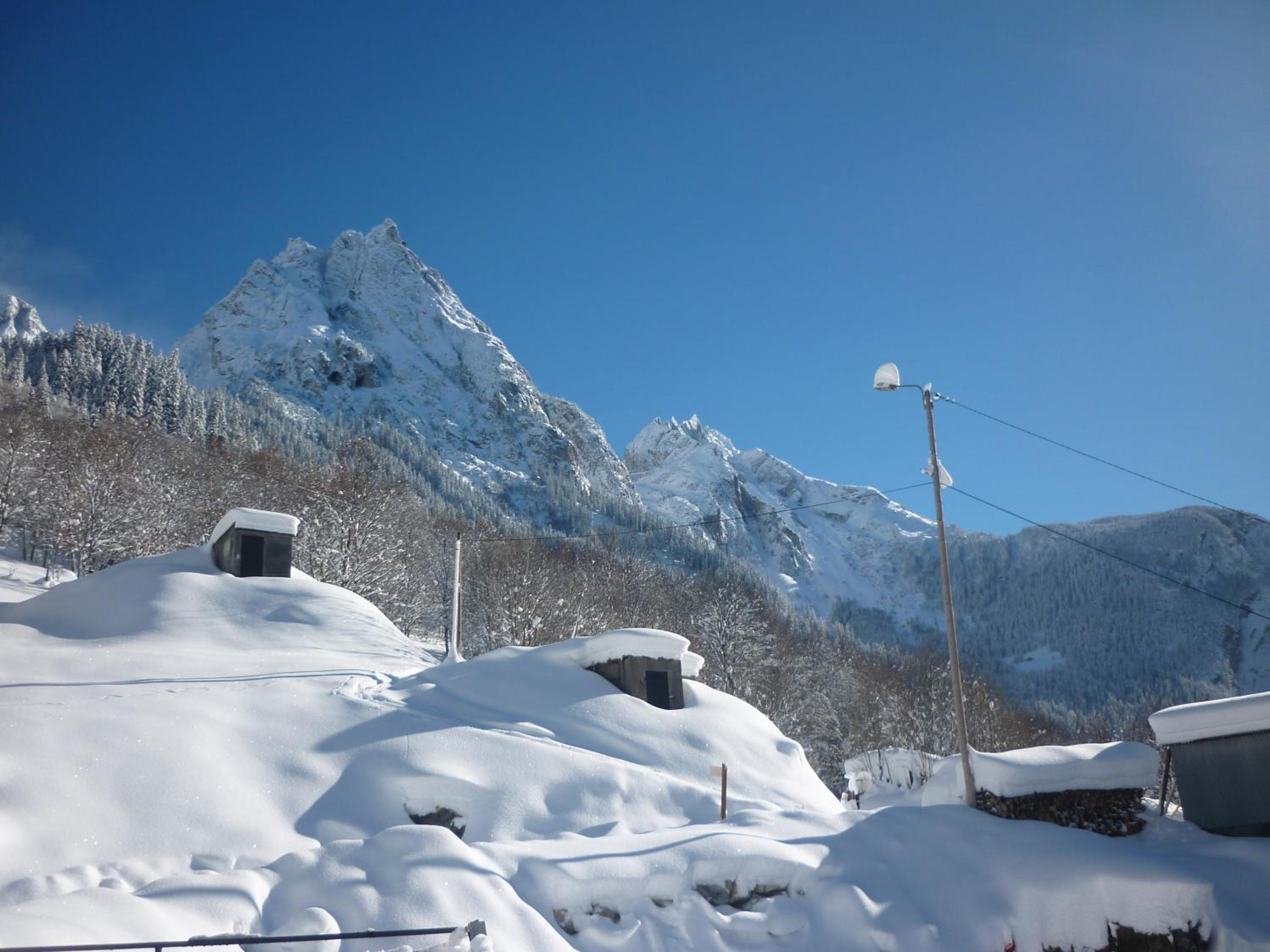 Chalet Analma view 3