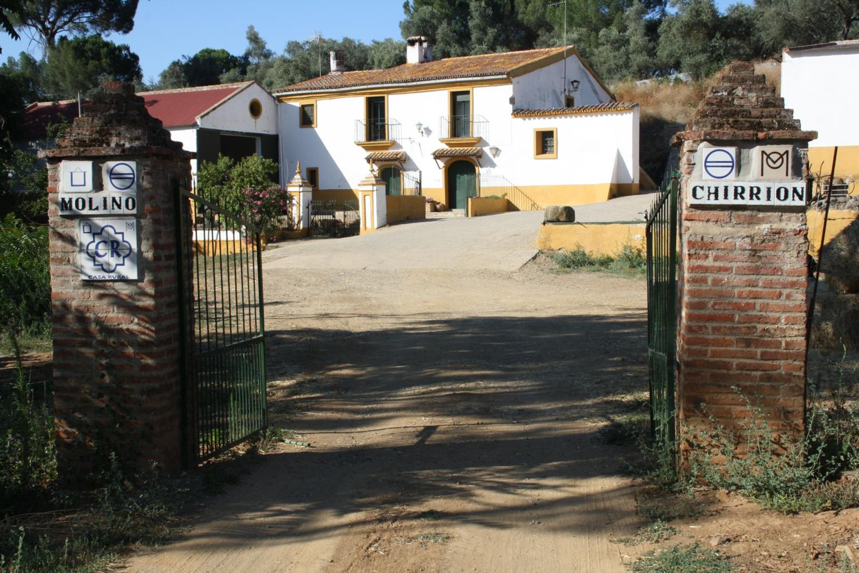 Molino Chirrión view 2